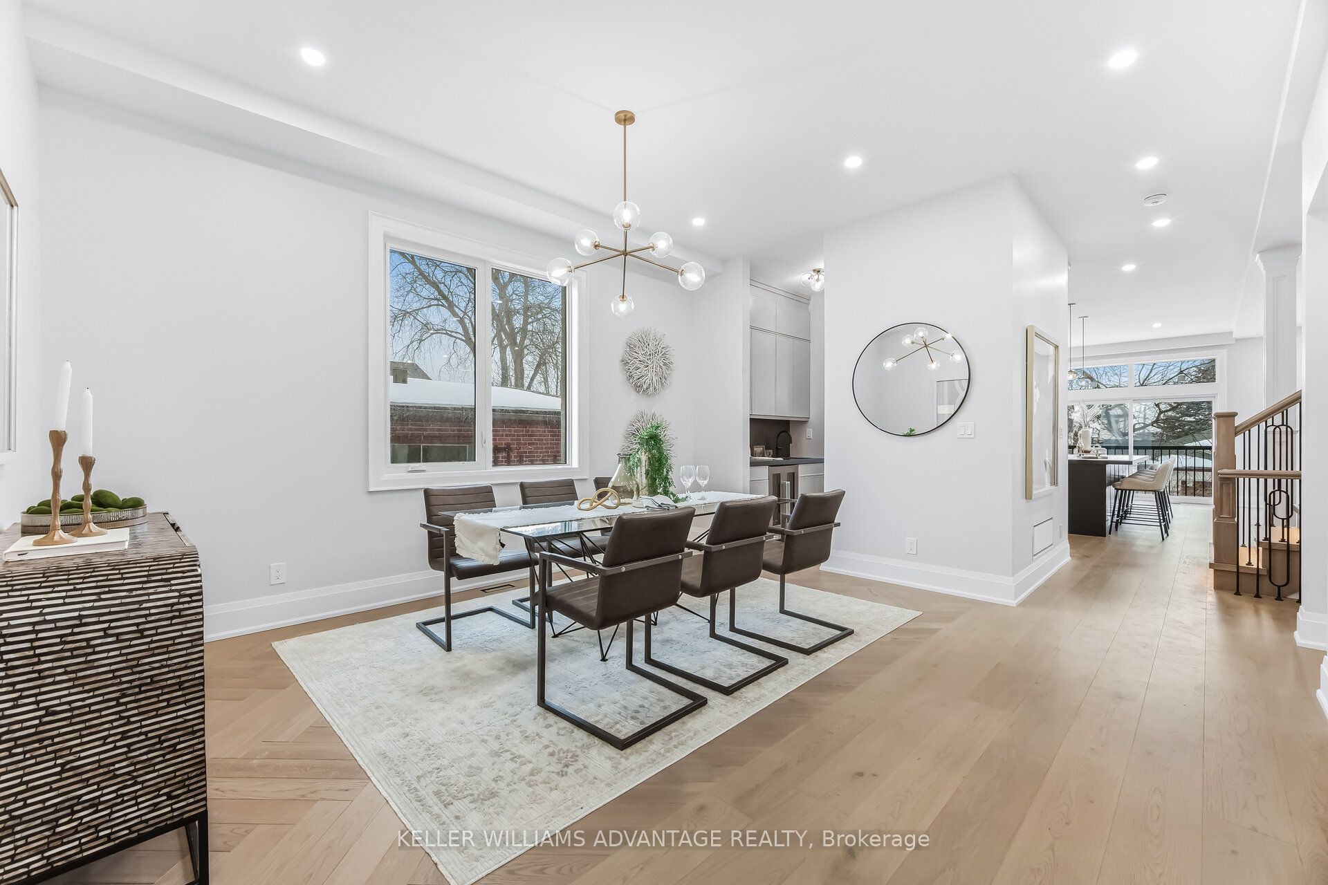 711 Hillview Crescent, Pickering, ON L1W 2R6 photo 4