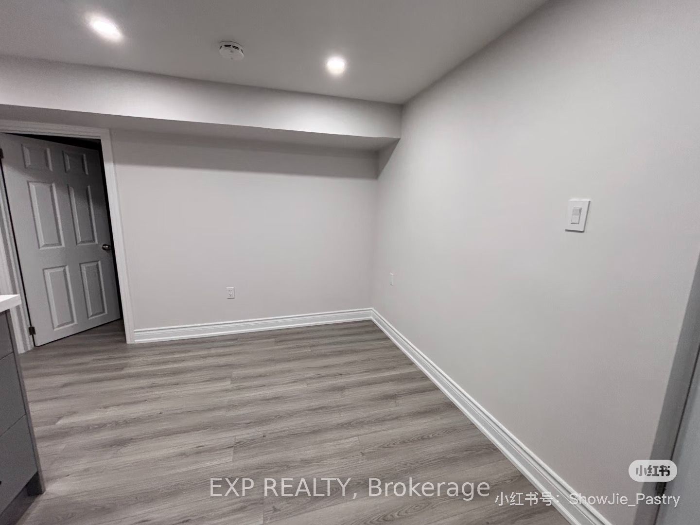 36 Temple Bar (Basement) Crescent W, Toronto, ON M1W 2B5 photo 2