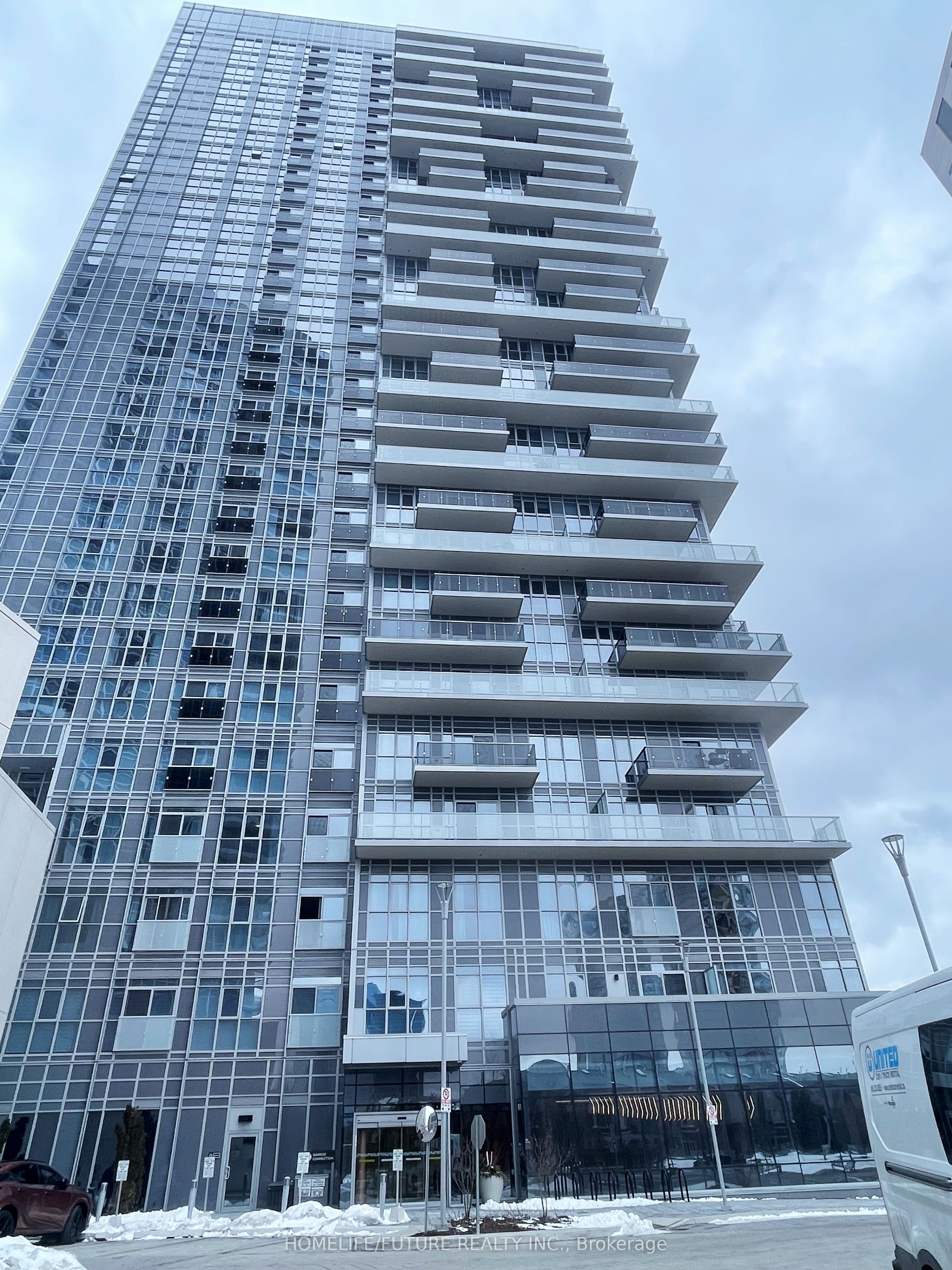 225 Village Green Square 2805, Toronto, ON M1S 0N4