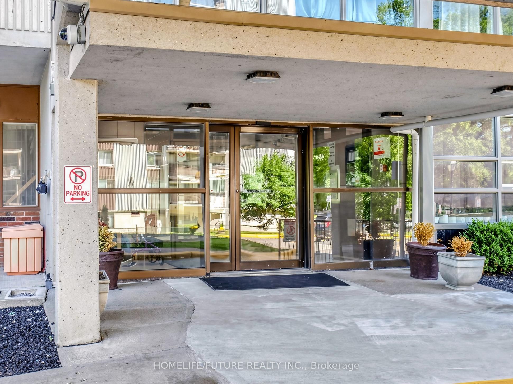 3380 Eglinton Avenue E 709, Toronto, ON M1J 3L6 photo 3