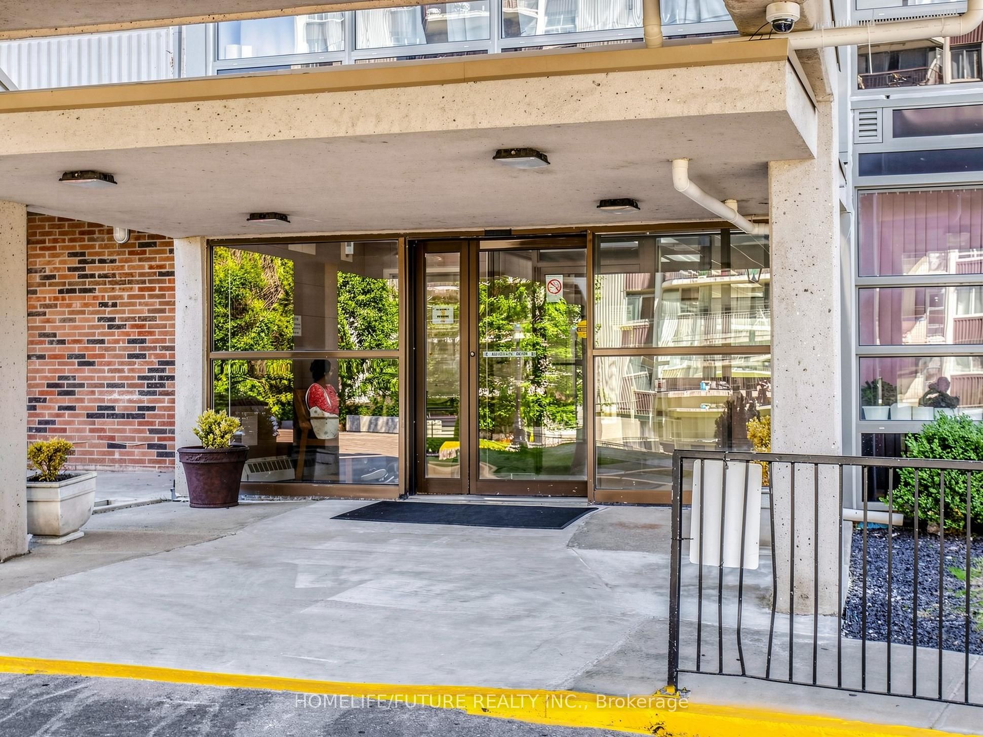 3380 Eglinton Avenue E 709, Toronto, ON M1J 3L6 photo 5