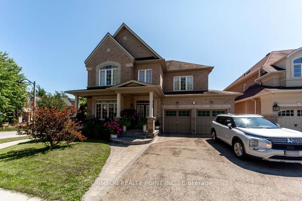 2304 Canterbury Crescent, Pickering, ON L1X 0A6 photo 3