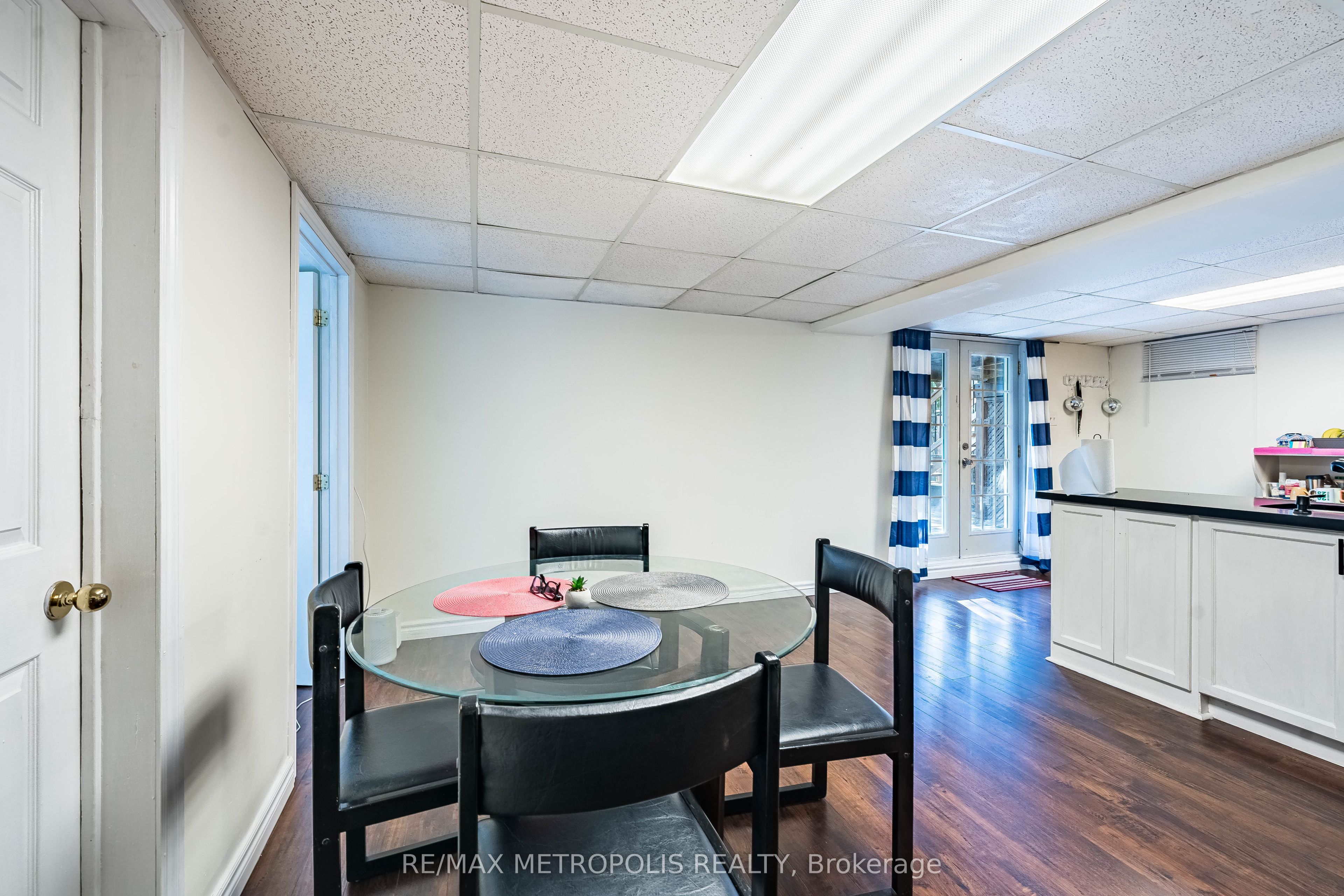 22 Mayflower Street Bsmt, Whitby, ON L1N 8A9 photo 4