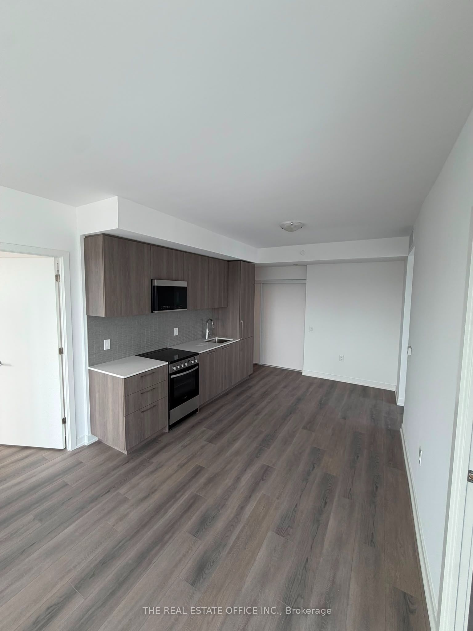 7437 Kingston Road 905, Toronto, ON M1B 0E9 photo 2