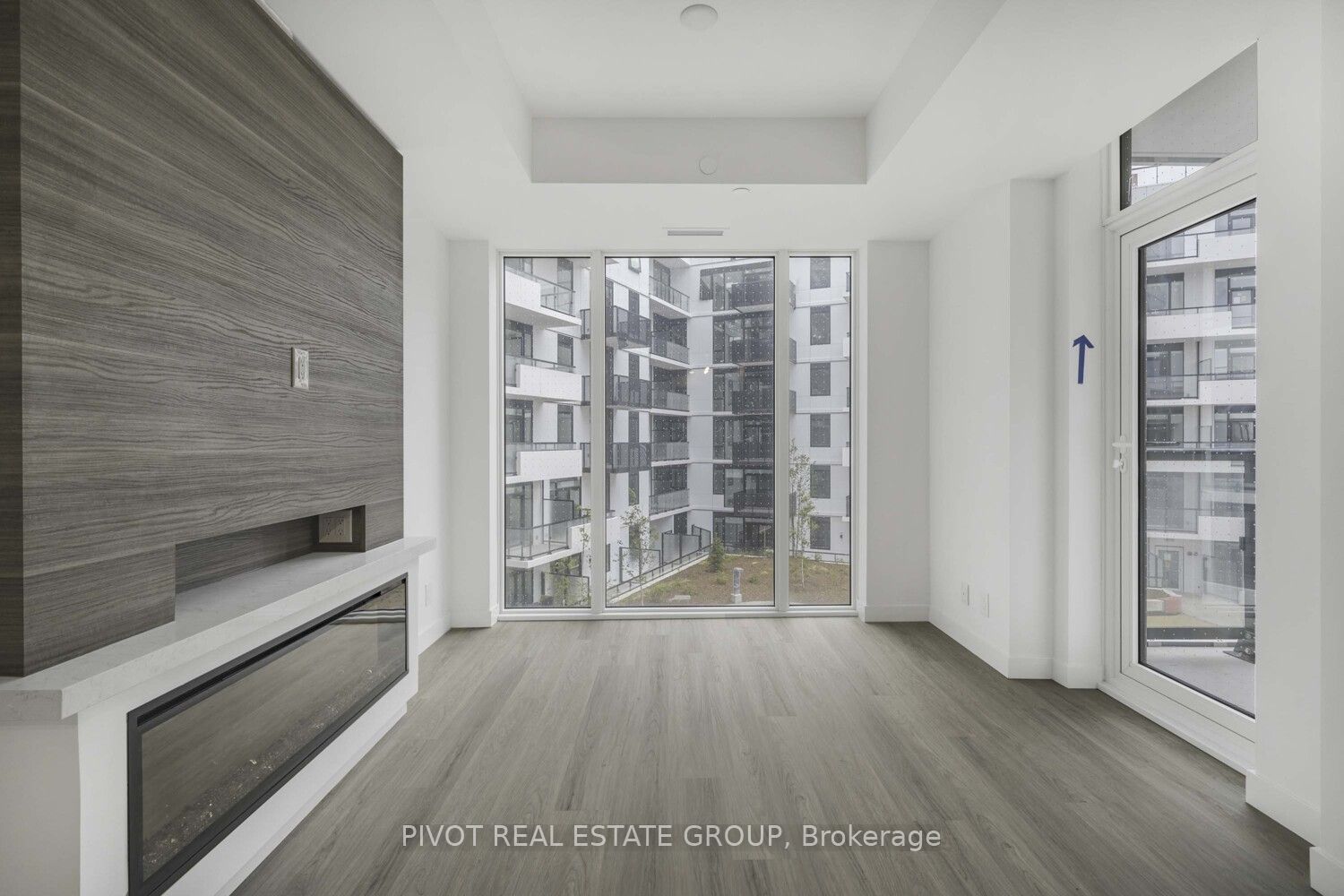 1050 Eastern Avenue 502, Toronto, ON M4L 0B7 photo 4