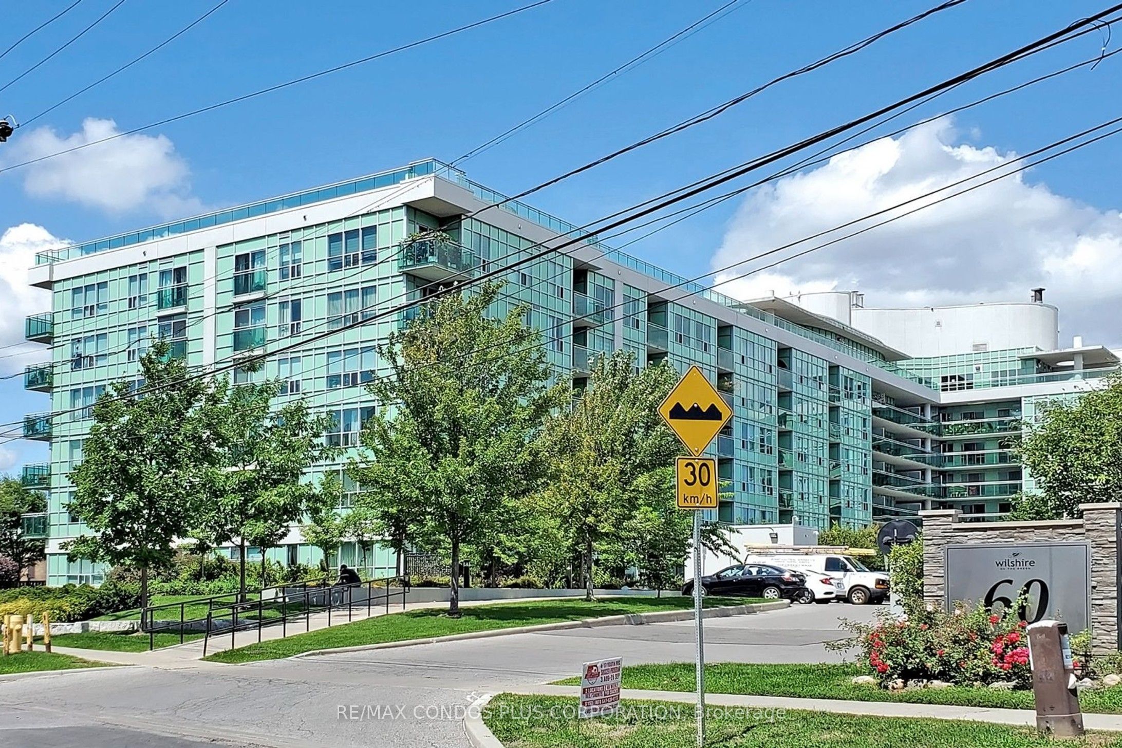 60 Fairfax Crescent 315, Toronto, ON M1L 0E1