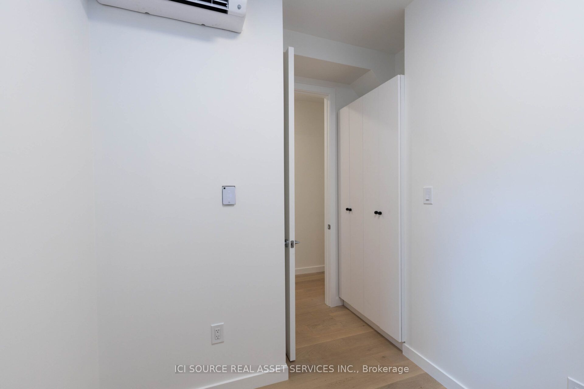 60 Jones Avenue C, Toronto, ON M4M 2Z8 photo 2