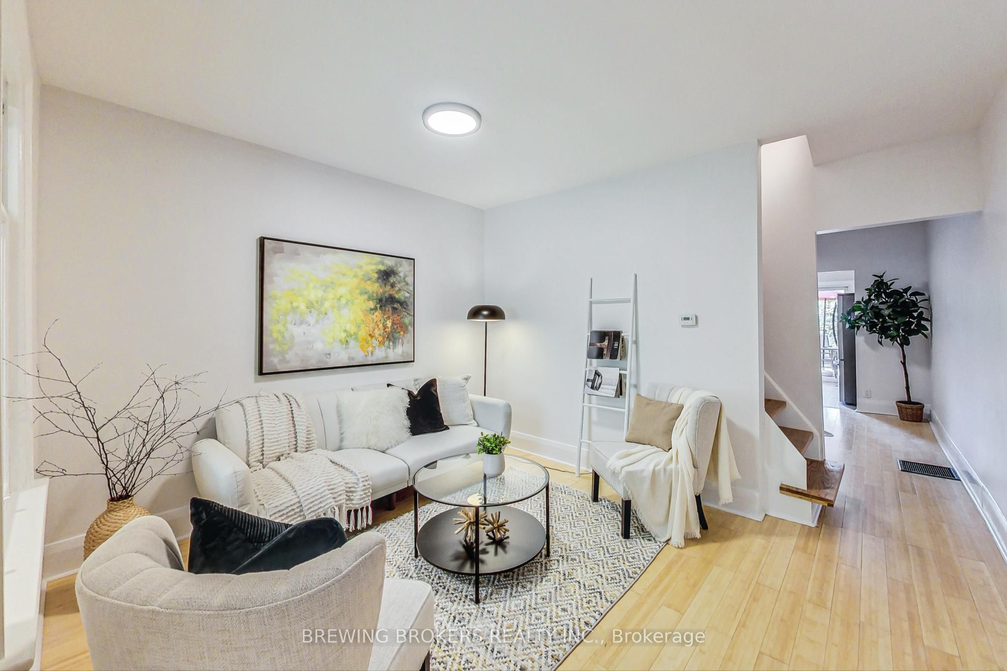 98 Moberly Avenue, Toronto, ON M4C 4A9 photo 5