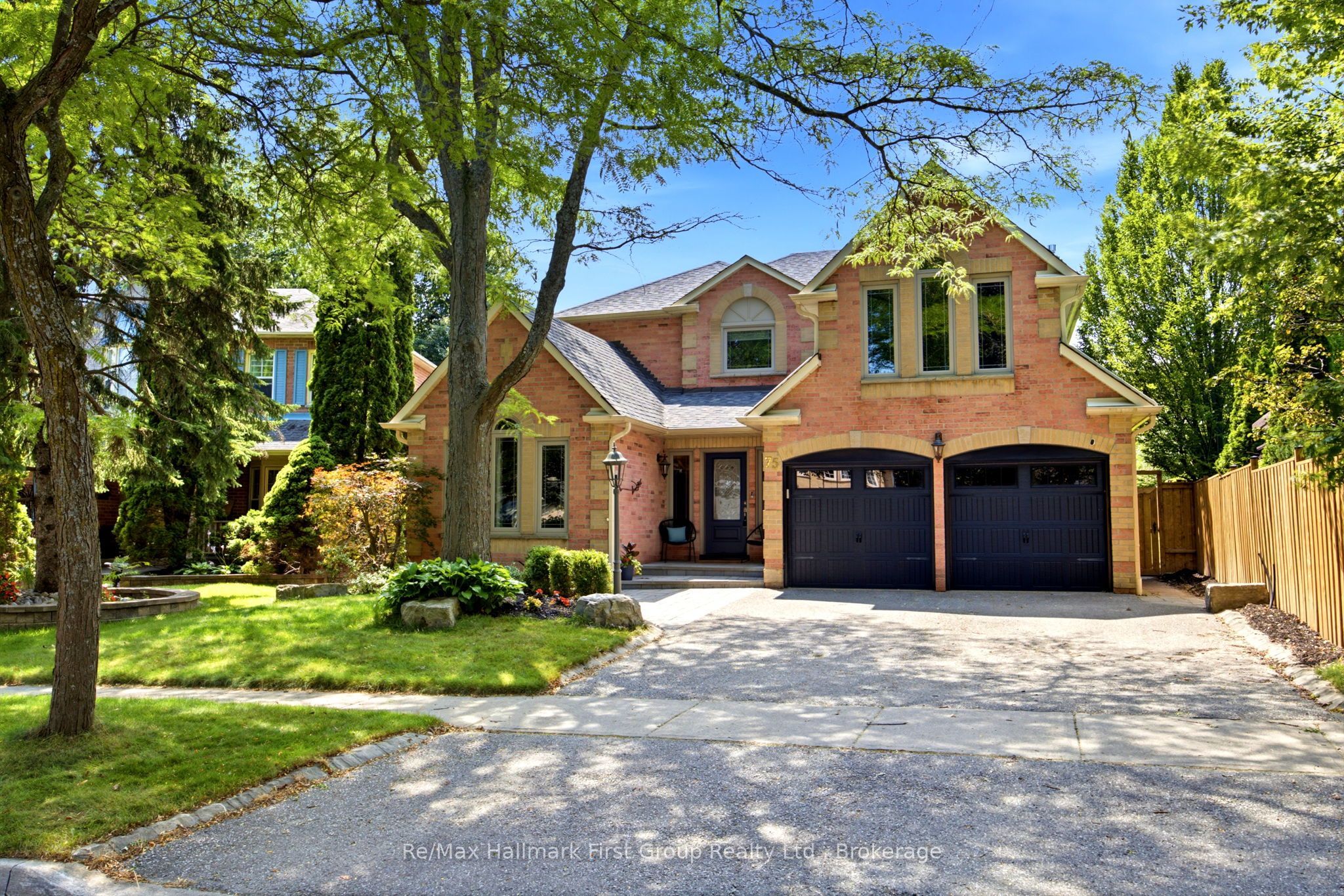 75 Allayden Drive, Whitby, ON L1P 1L5