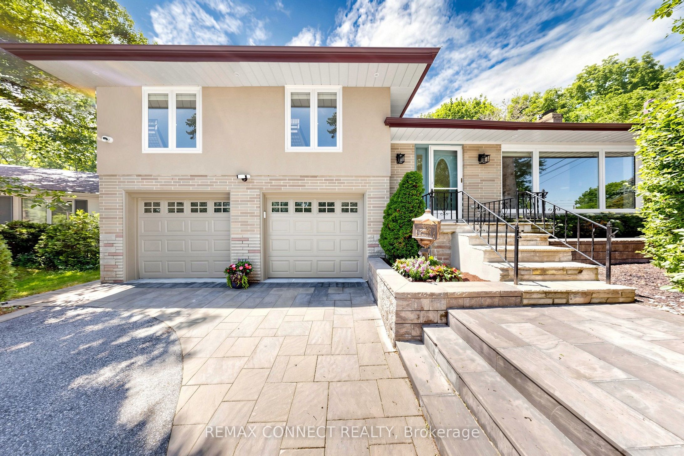 10 Catalina Drive, Toronto, ON M1M 1K6 photo 2