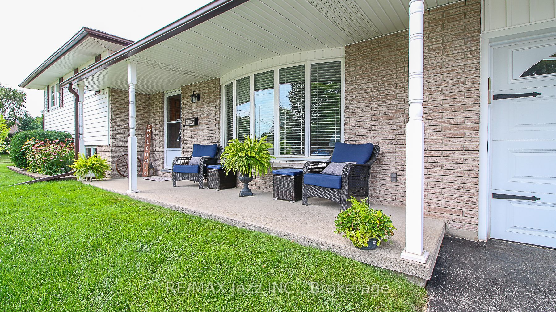 330 Nipigon Street, Oshawa, ON L1J 4N9 photo 2