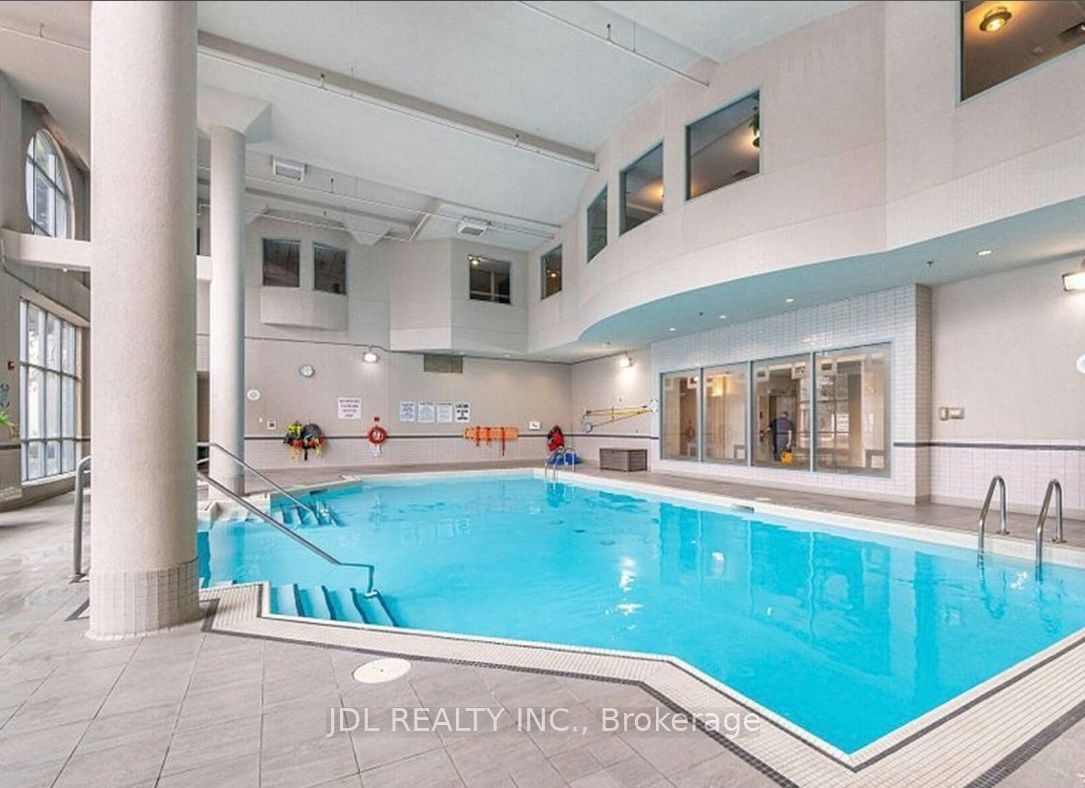68 Corporate Dr Drive 2821, Toronto, ON M1H 3H3 photo 2