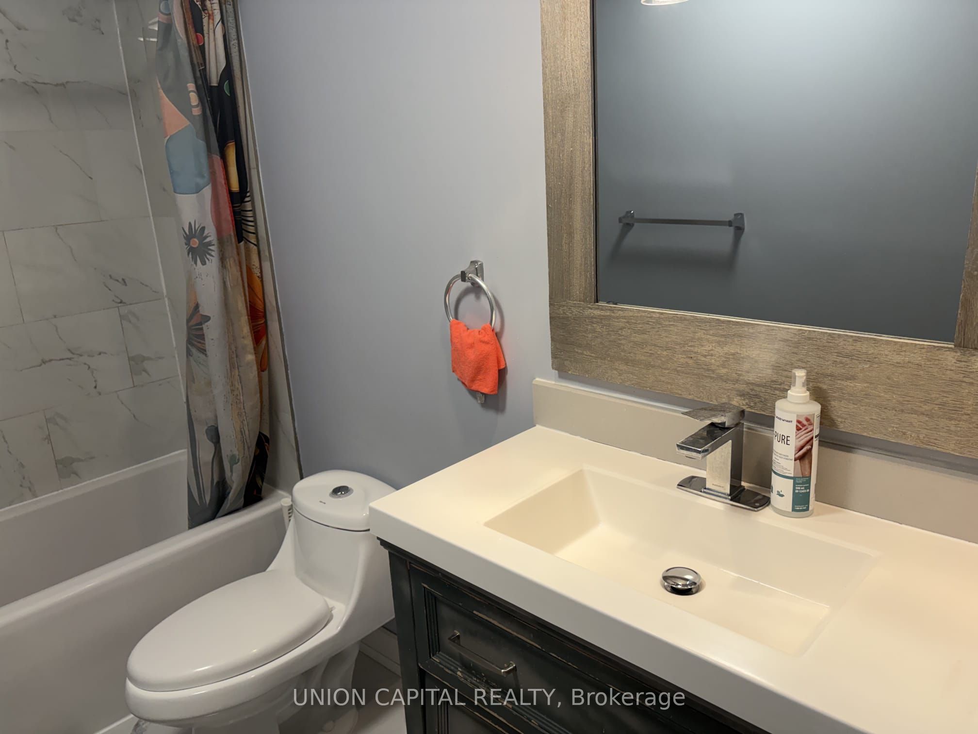 71 Osterhout Place Room, Toronto, ON M1B 1E4 photo 4