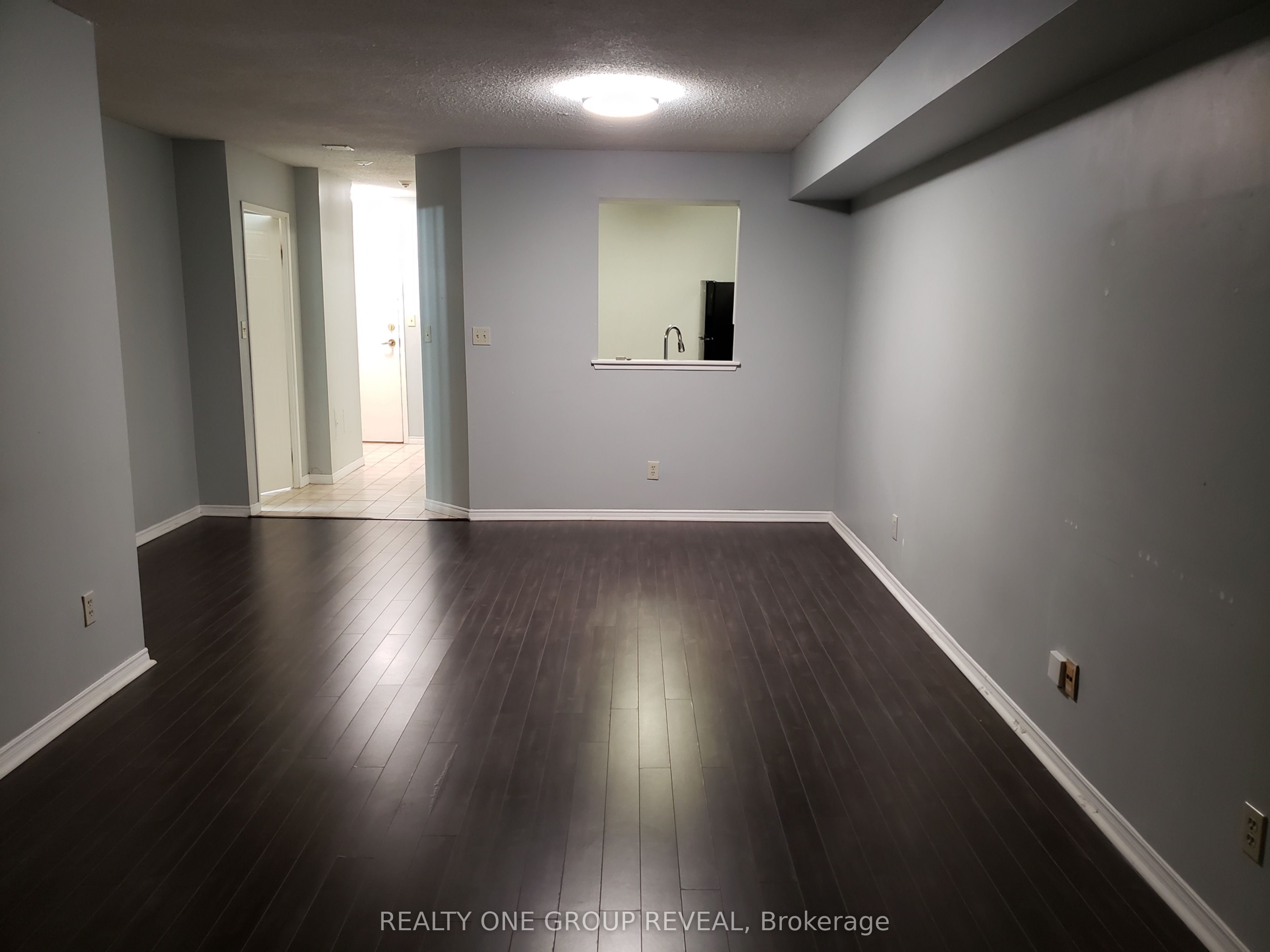 400 Mclevin Avenue 1705, Toronto, ON M1B 5J4 photo 3