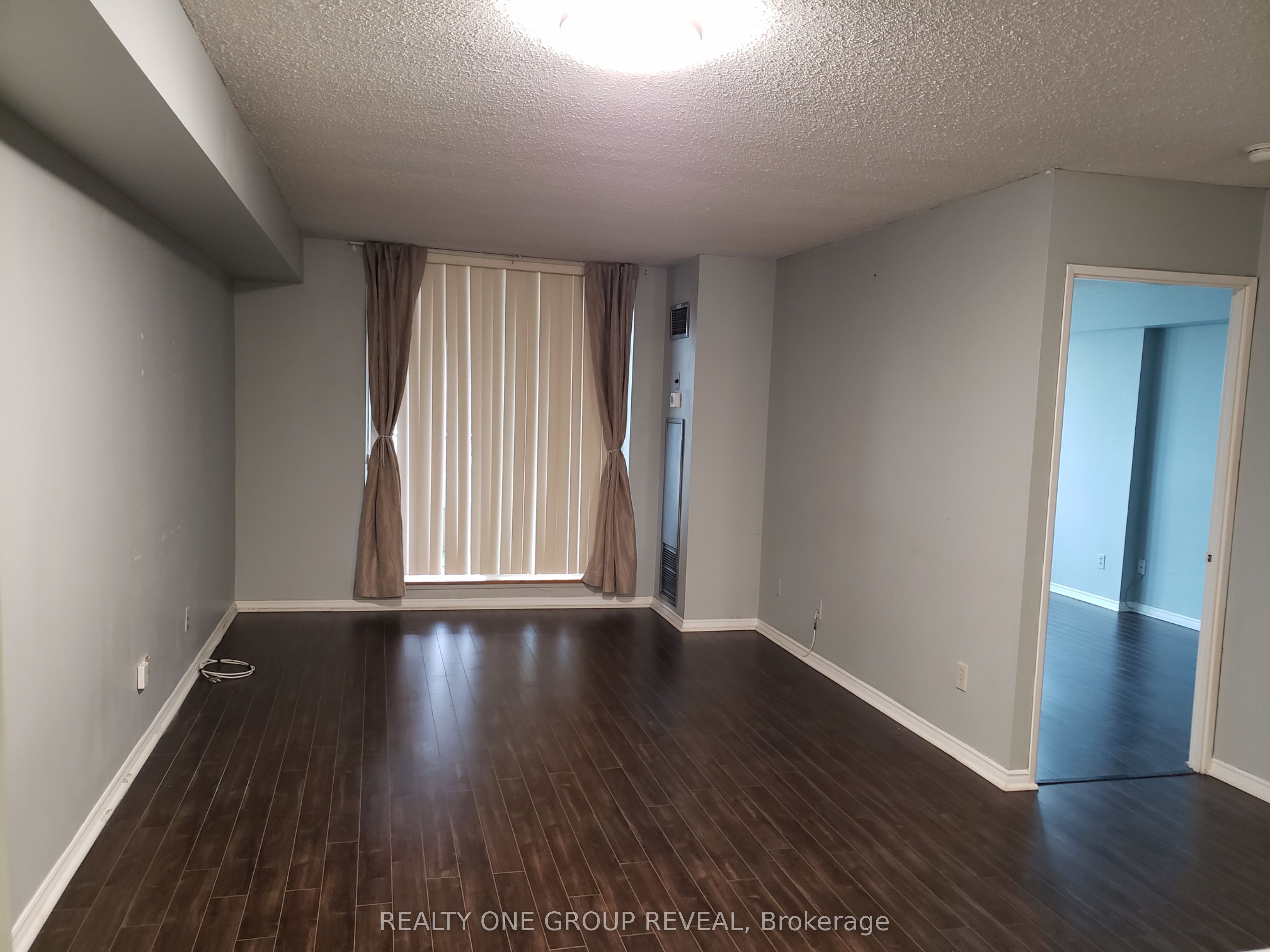 400 Mclevin Avenue 1705, Toronto, ON M1B 5J4 photo 4
