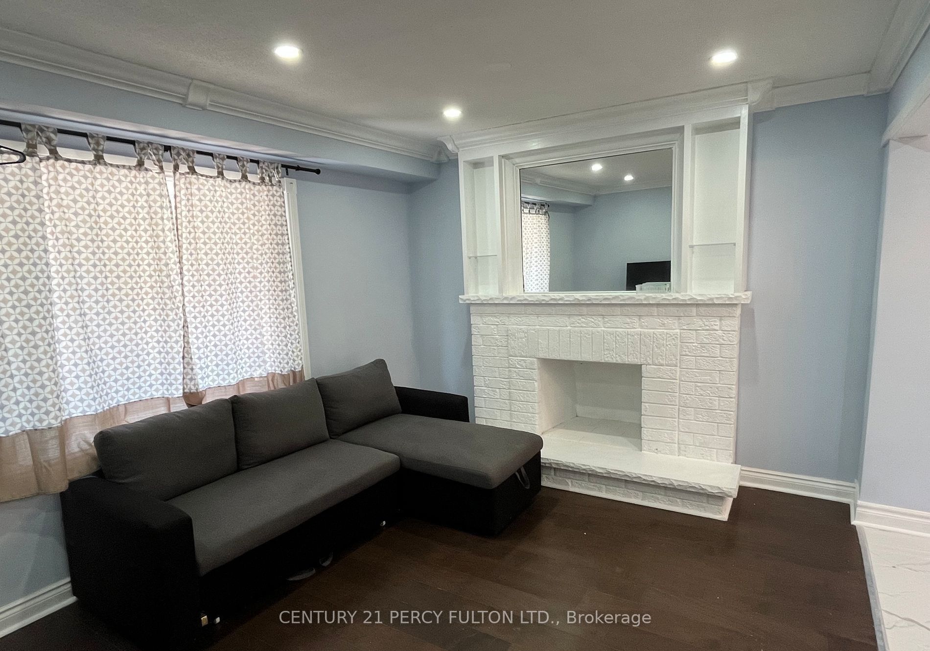 2034 Shay Drive, Pickering, ON L1X 1X9 photo 5