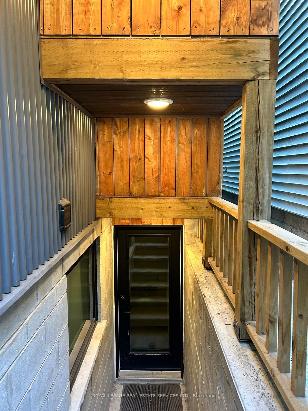 100 Morse Street Unit-B, Toronto, ON M4M 2P6 photo 3
