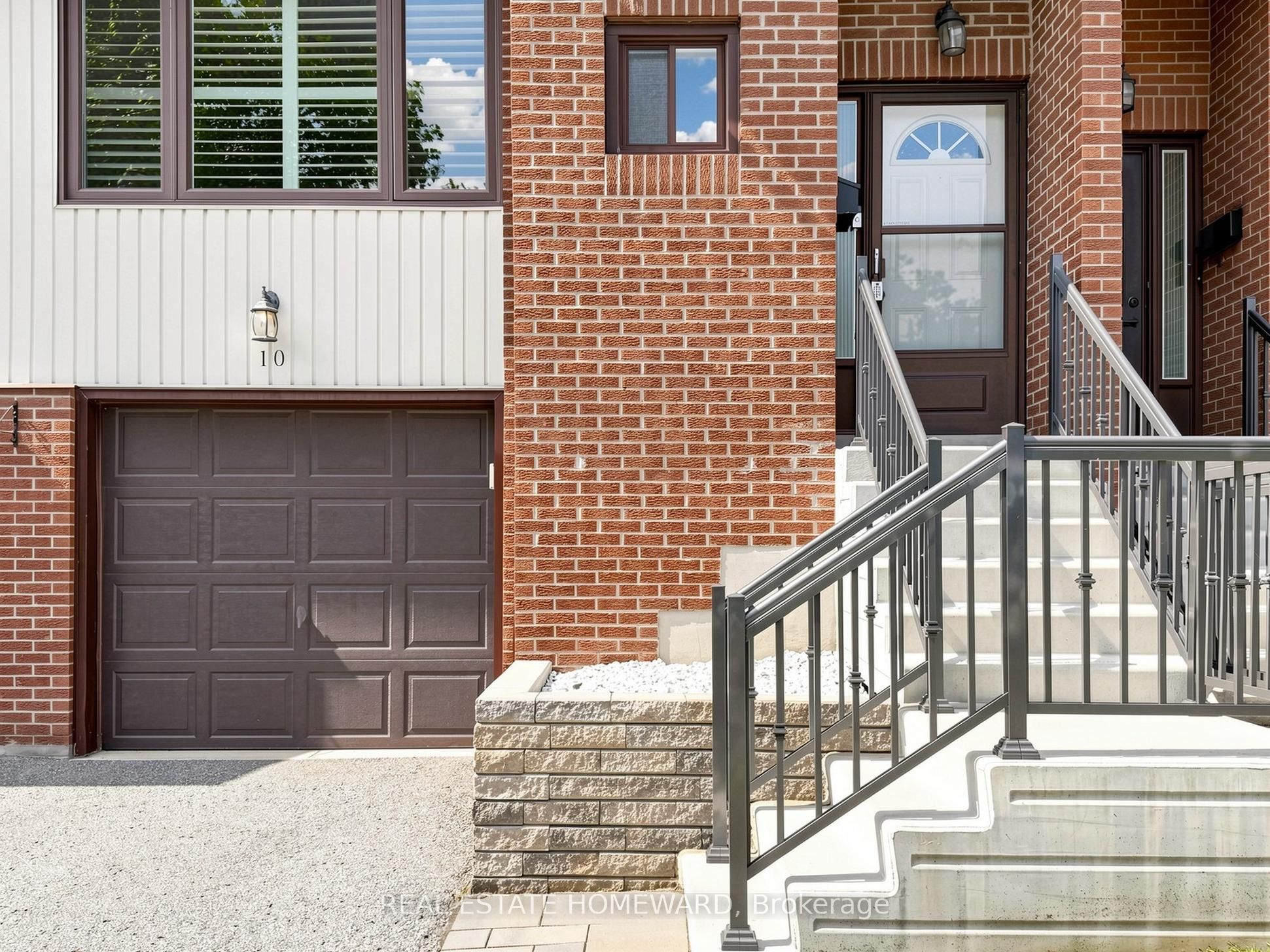 765 Oklahoma Drive 10, Pickering, ON L1W 3C9