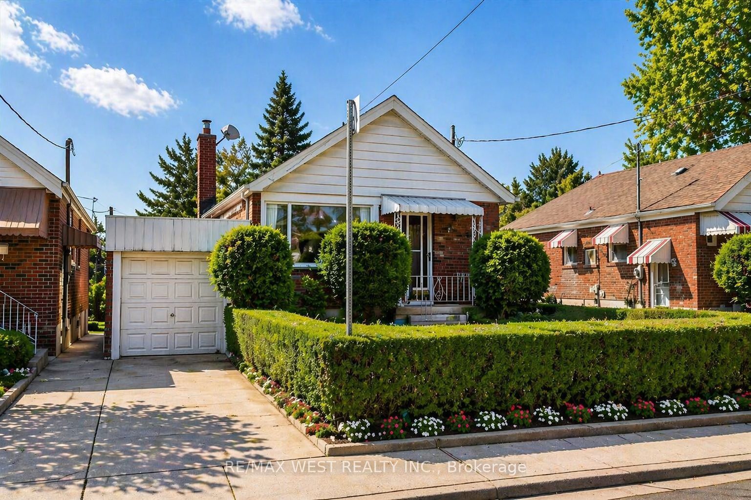 5 Dieppe Road S, Toronto, ON M4J 2K8 photo 2