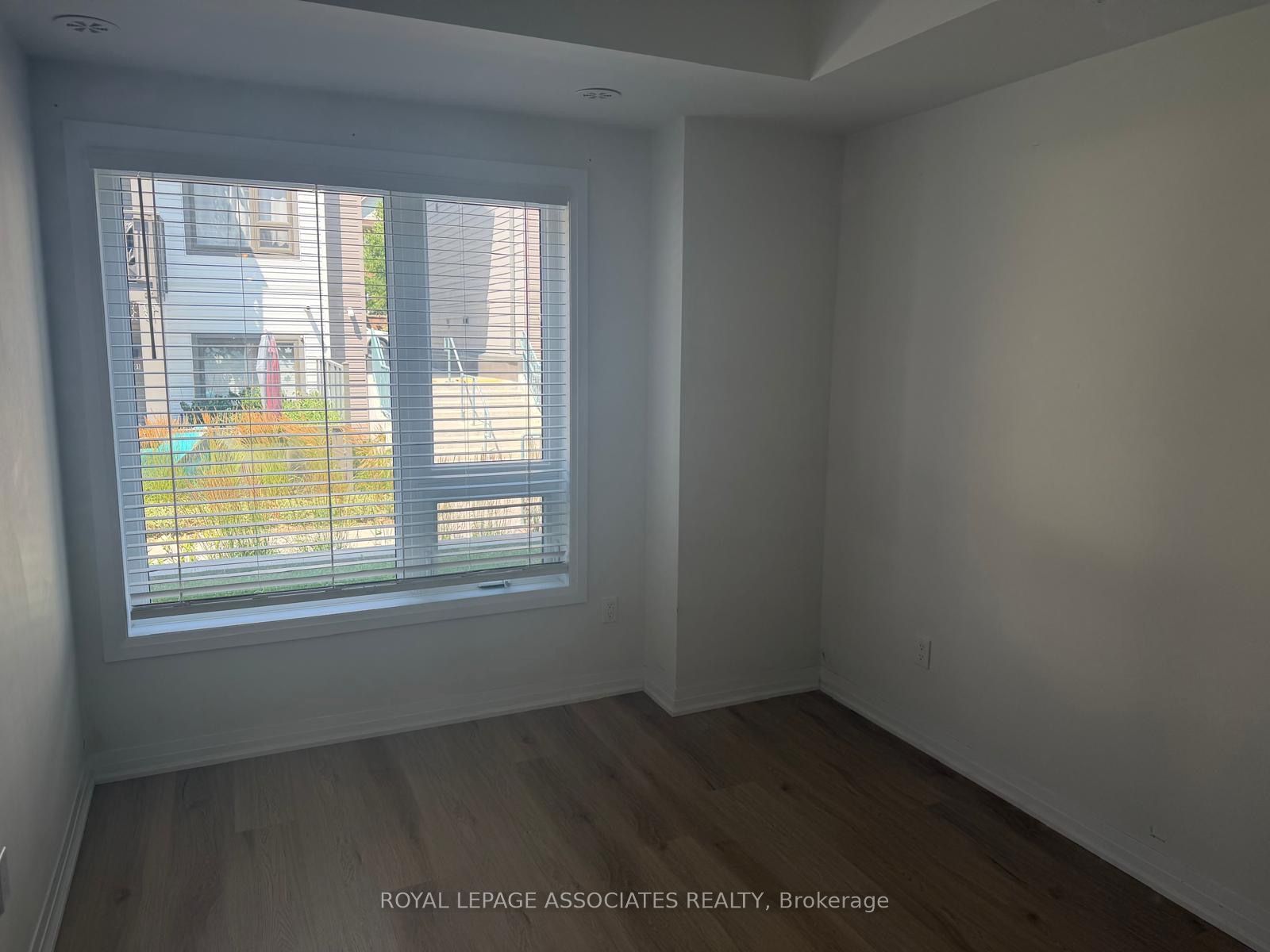 2635 William Jackson Drive 1013, Pickering, ON L1X 0L5 photo 5