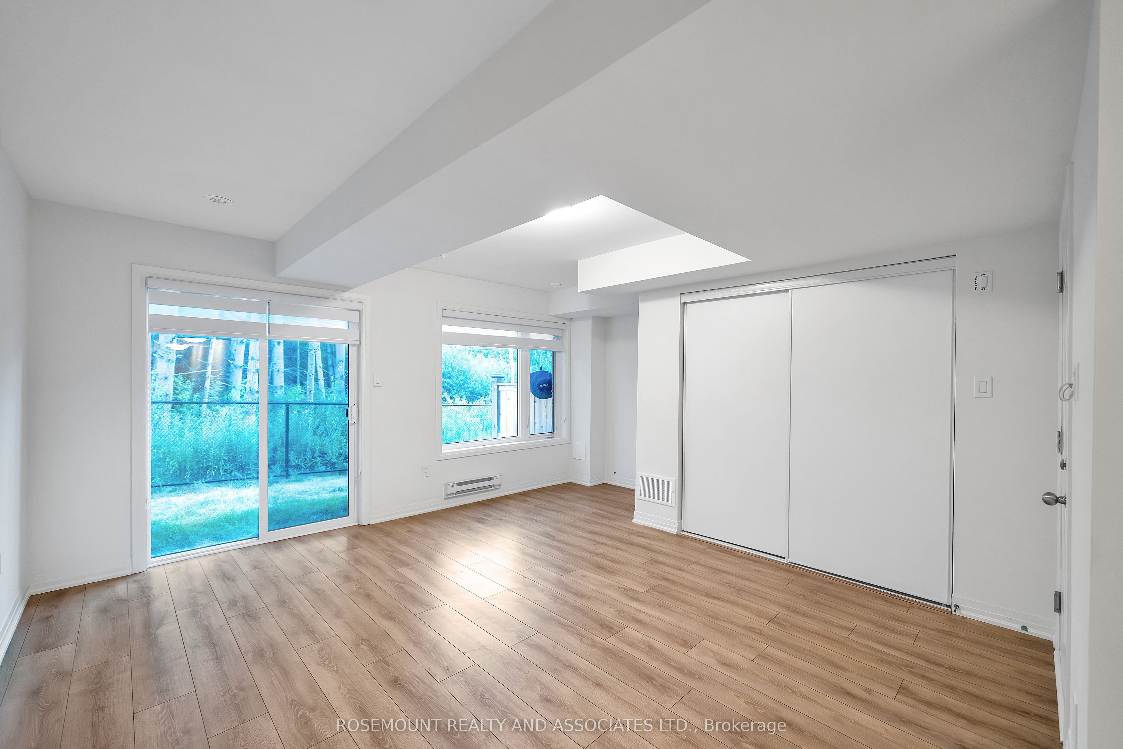 9 Esquire Way, Whitby, ON L1R 0S7 photo 4