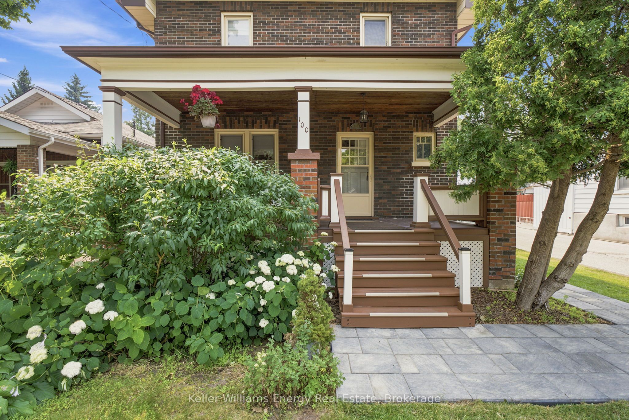 100 Burk Street, Oshawa, ON L1J 4B9 photo 3