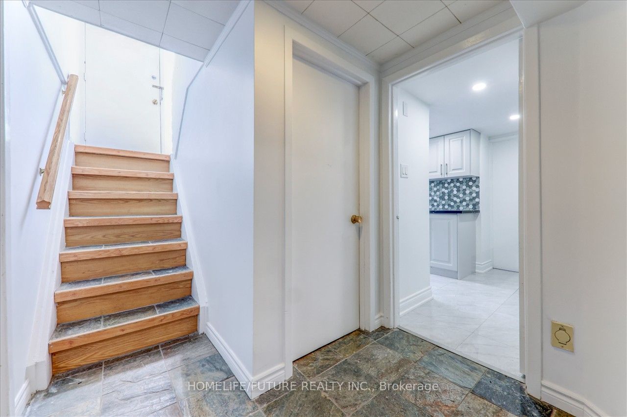 53 Dennett Drive BSMT, Toronto, ON M1S 2E8 photo 3