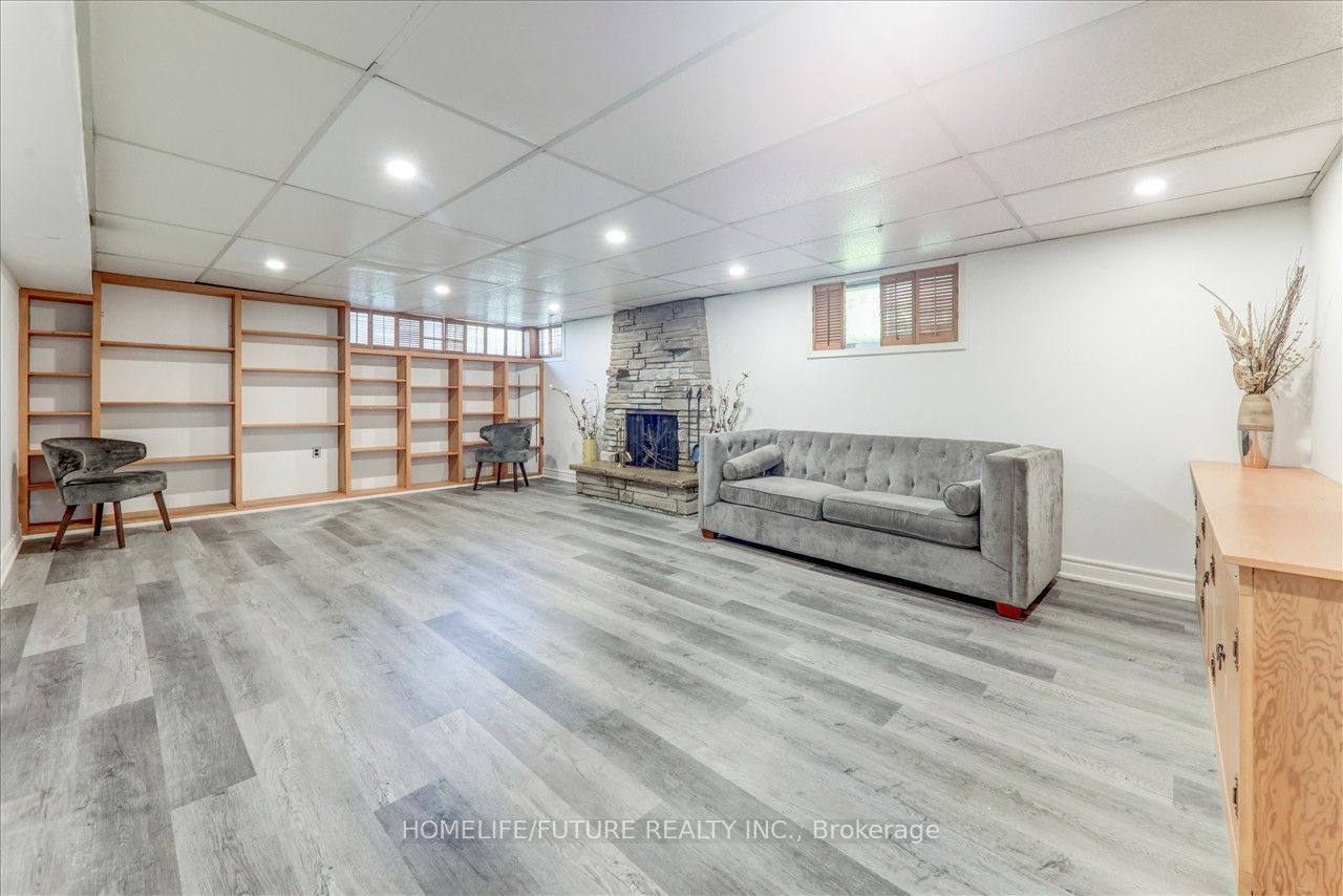 53 Dennett Drive BSMT, Toronto, ON M1S 2E8 photo 4