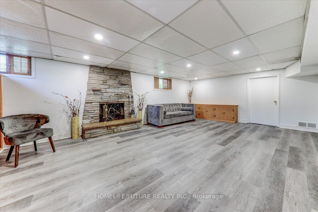 53 Dennett Drive BSMT, Toronto, ON M1S 2E8 photo 5