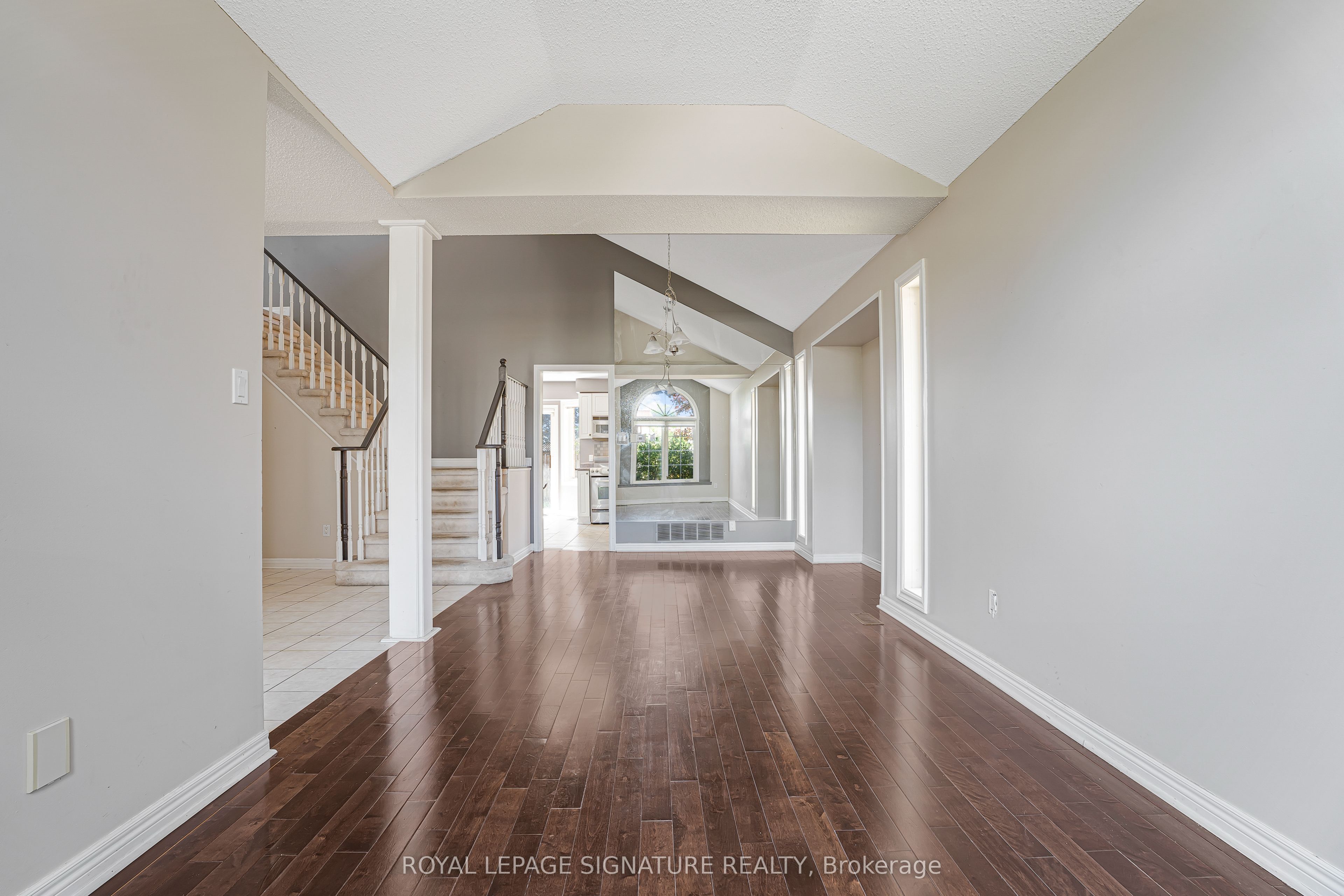 94 Niagara Drive, Oshawa, ON L1G 8A5 photo 4