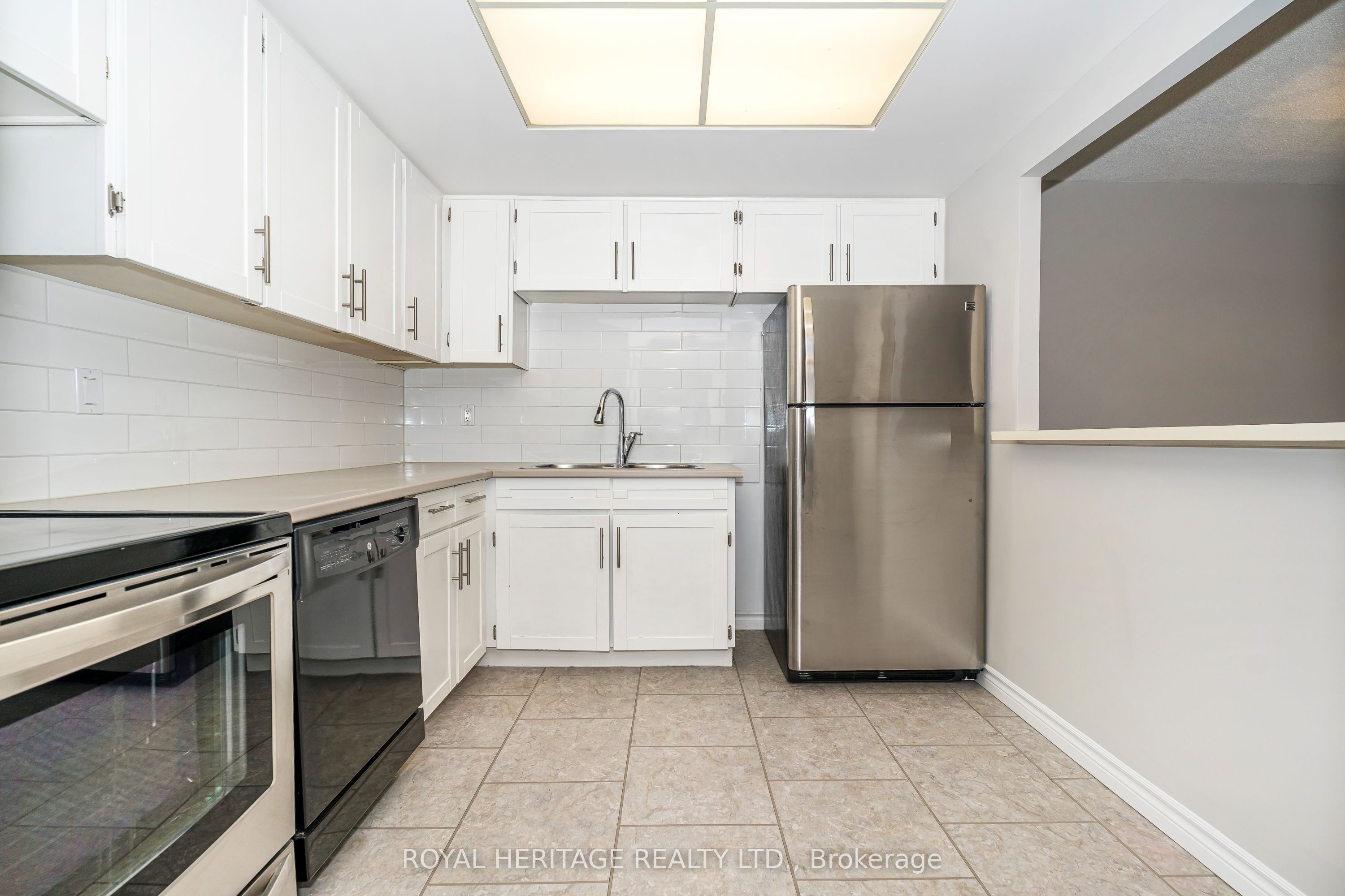 10 Dean Park Road 313, Toronto, ON M1B 3G8 photo 4