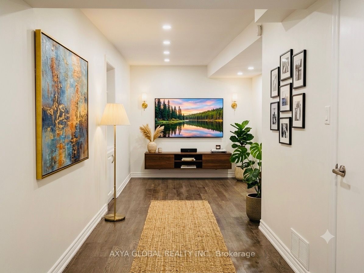 8 Roscoe Road Basement, Toronto, ON M1B 2K1 photo 2