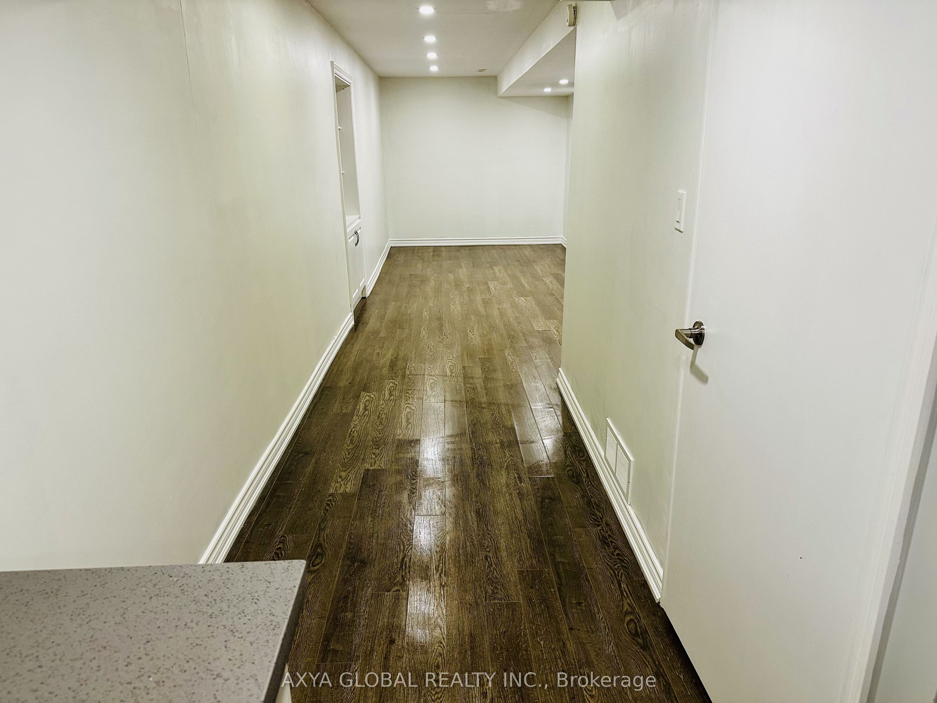 8 Roscoe Road Basement, Toronto, ON M1B 2K1 photo 3