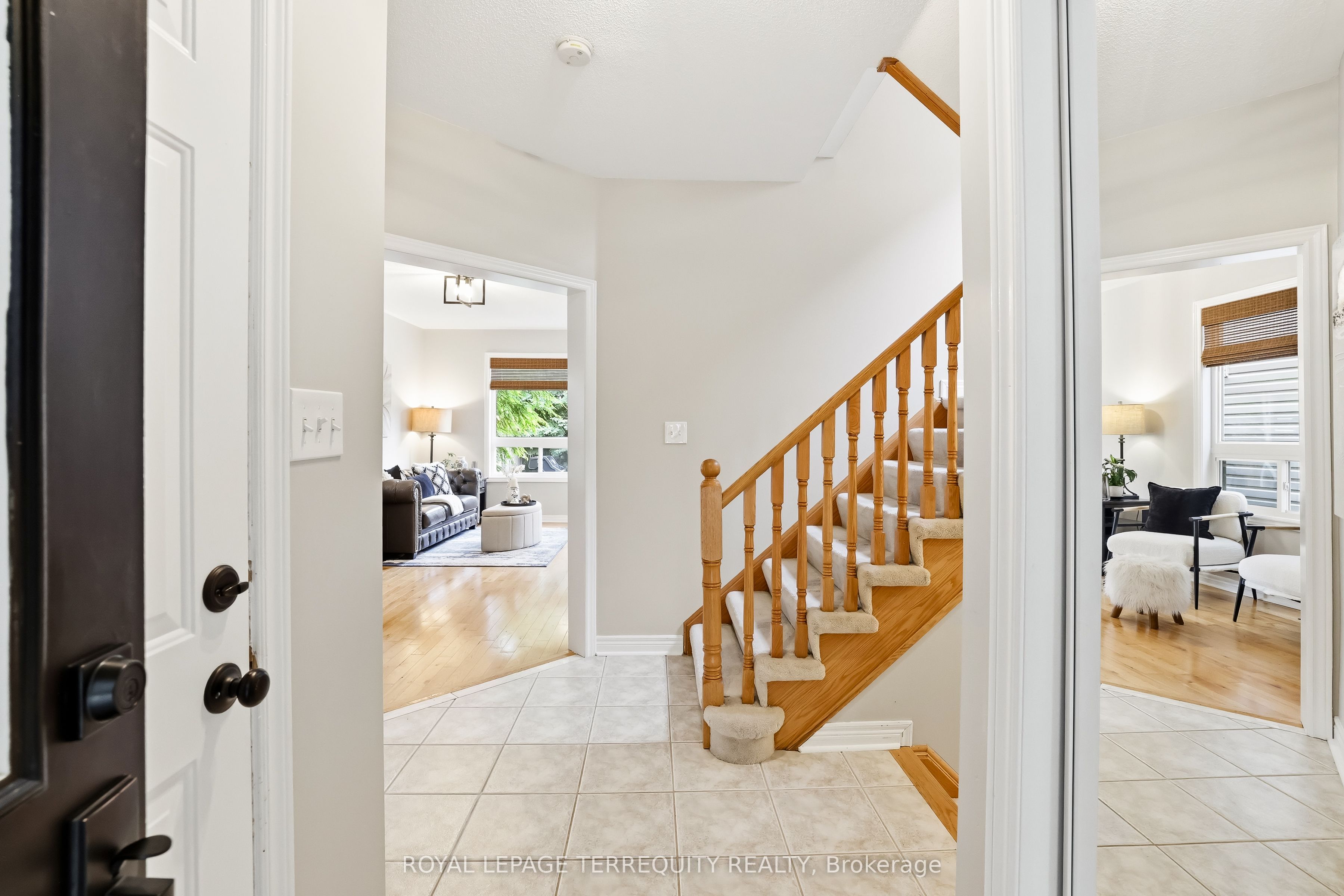 8 Sinden Drive, Whitby, ON L1M 2B8 photo 5