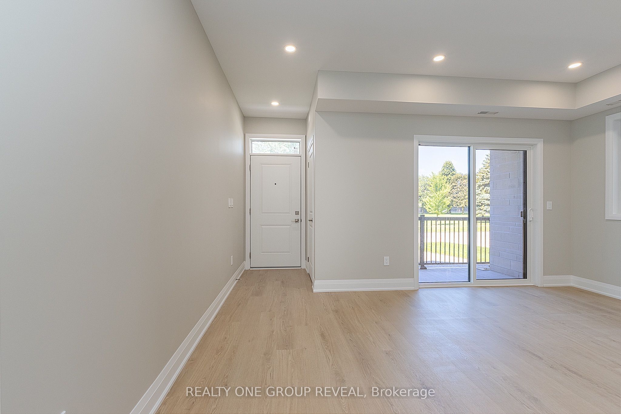 227 Grenfell Street Unit 1, Oshawa, ON L1J 4W3 photo 5