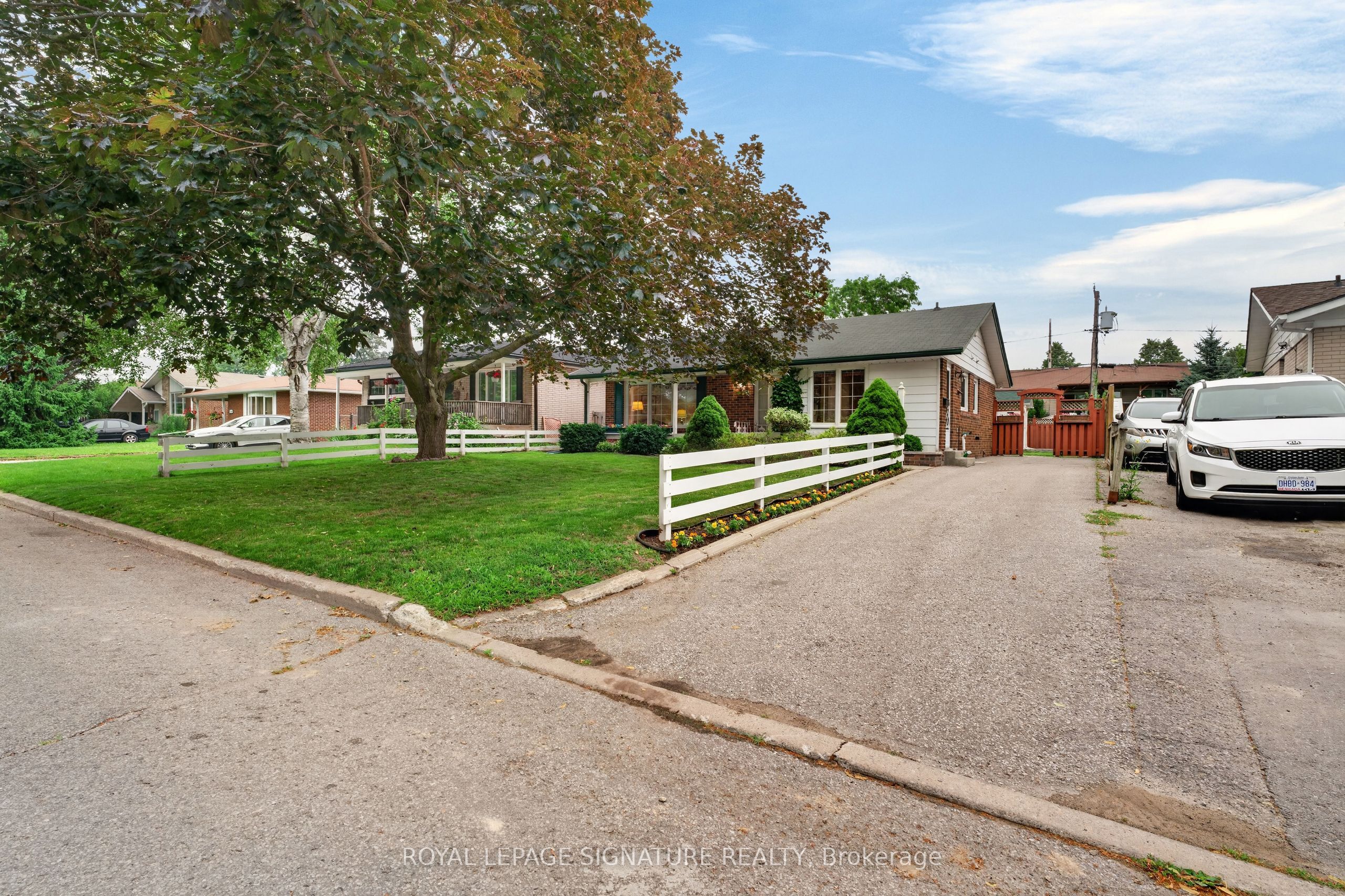 150 Clements Road E, Ajax, ON L1S 1L7