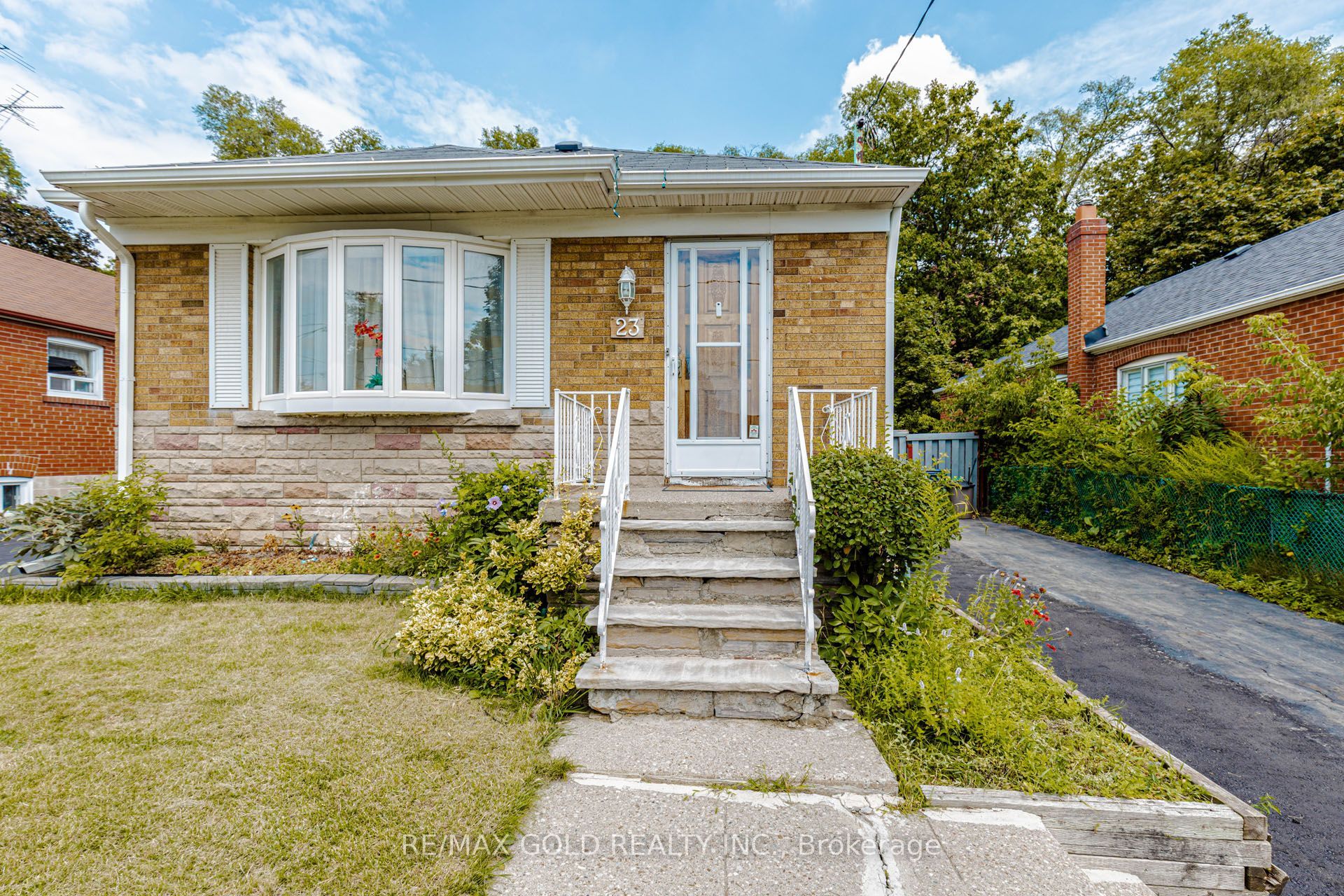 23 Rensburg Drive, Toronto, ON M1K 3A2 photo 3