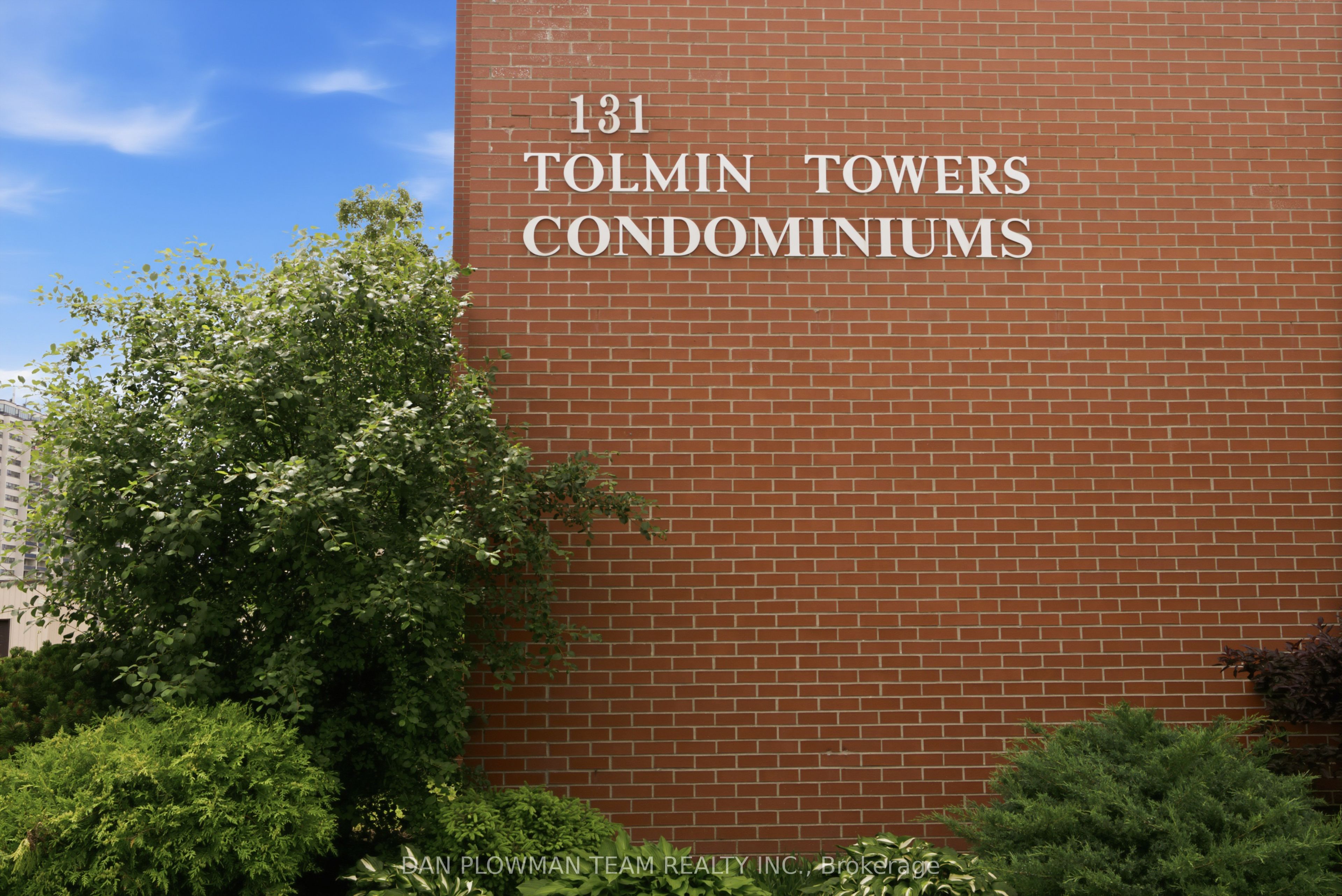 131 Taunton Road E 204, Oshawa, ON L1G 3T8 photo 4
