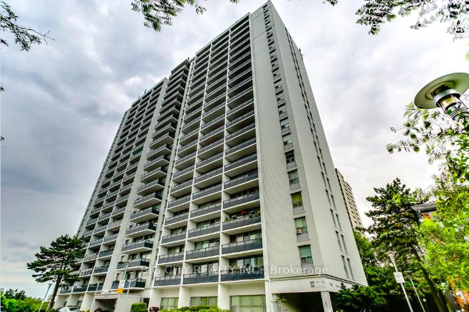 70 Cambridge Avenue 8, Toronto, ON M4K 2L5