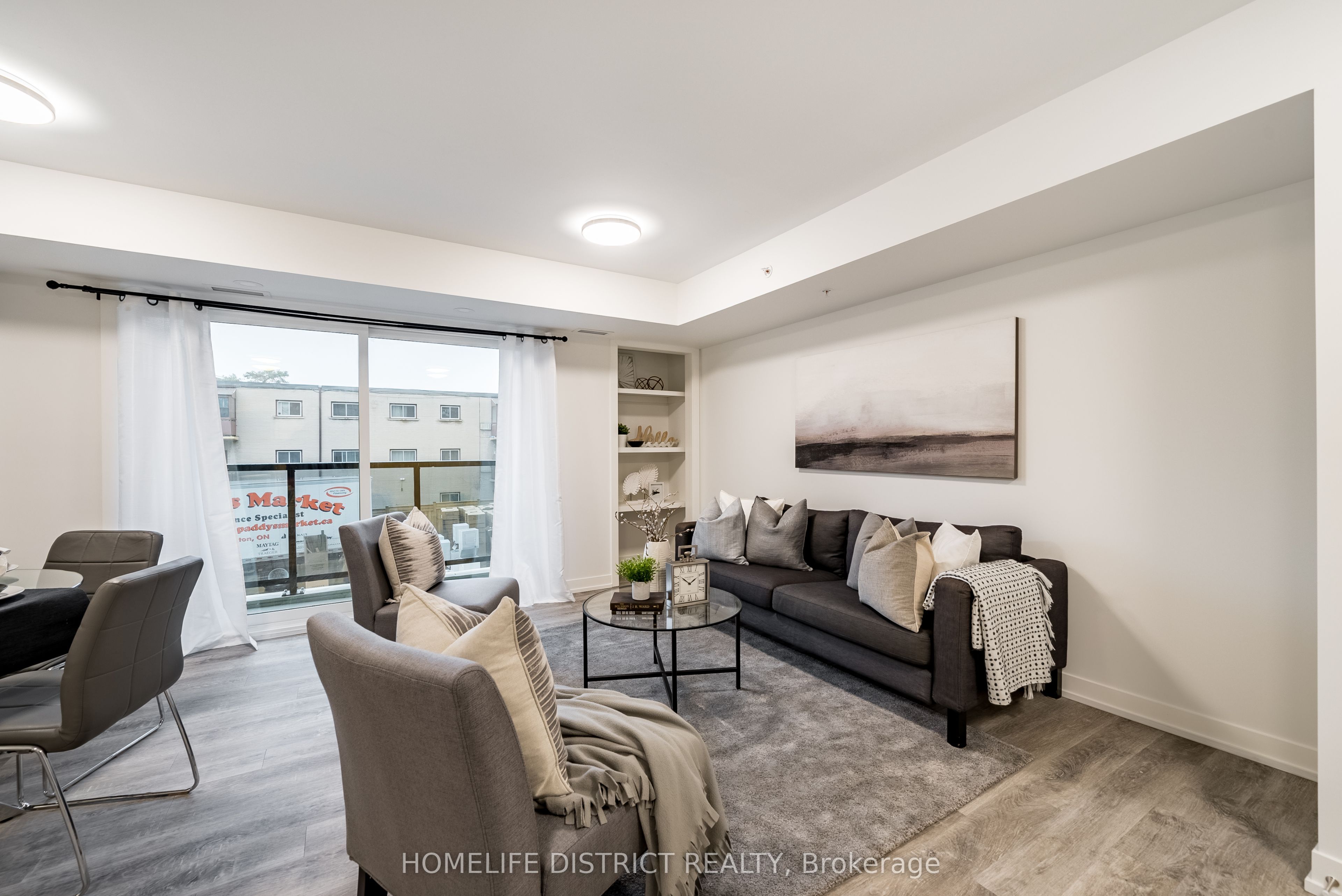 976 Simcoe Street N 202, Oshawa, ON L1G 4W4 photo 5