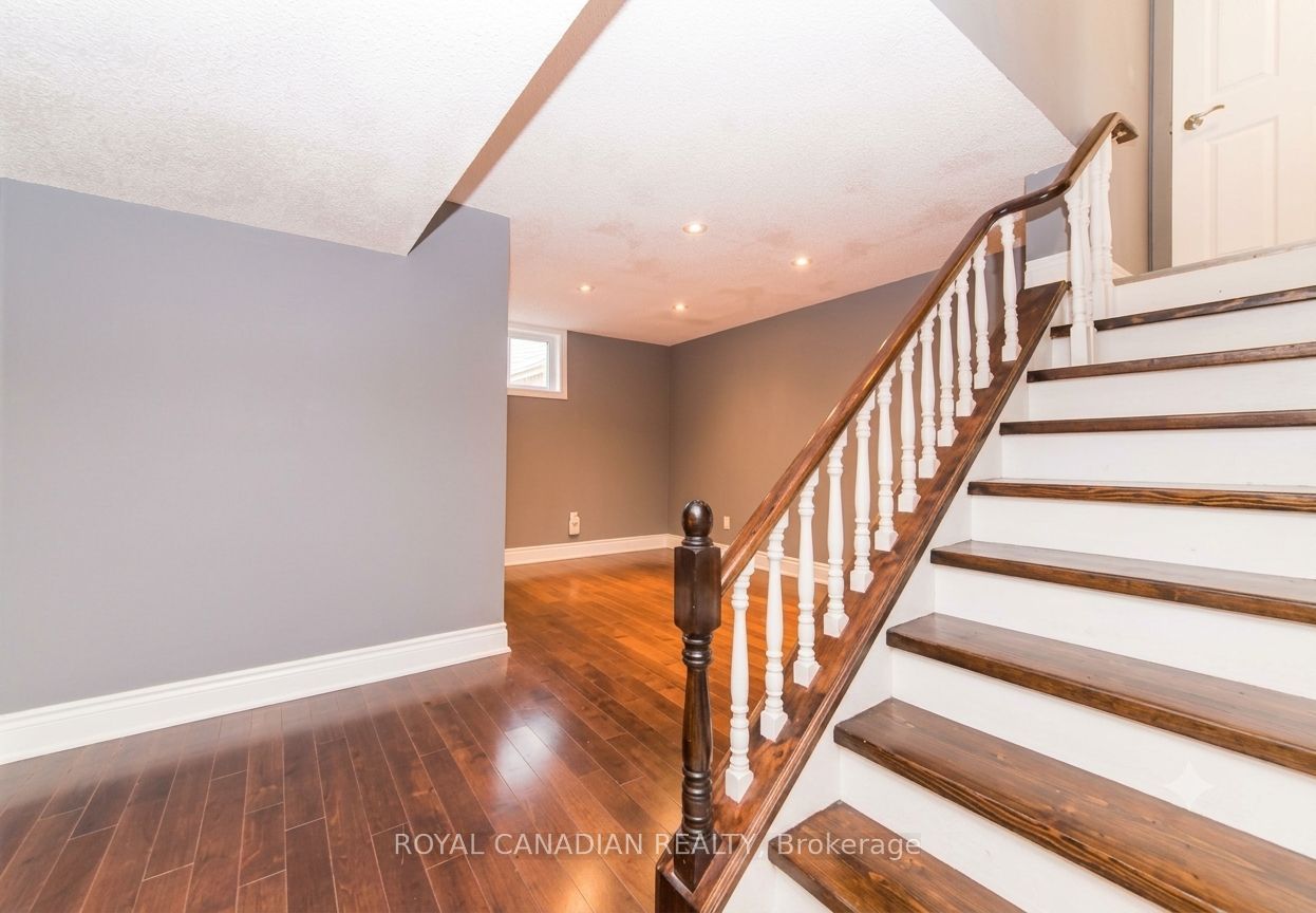 512 Bloor Street E BSMT, Oshawa, ON L1H 3N1 photo 2