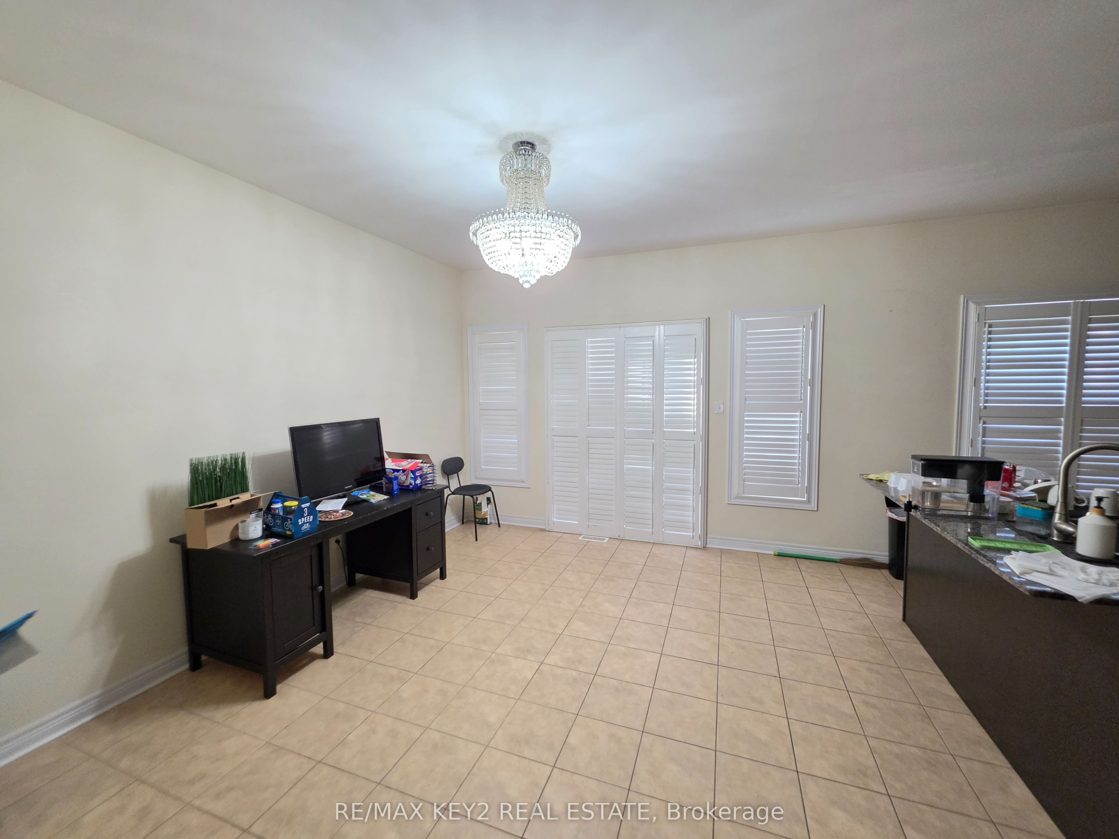 1601 Dusty Drive Upper, Pickering, ON L1X 0C9 photo 3