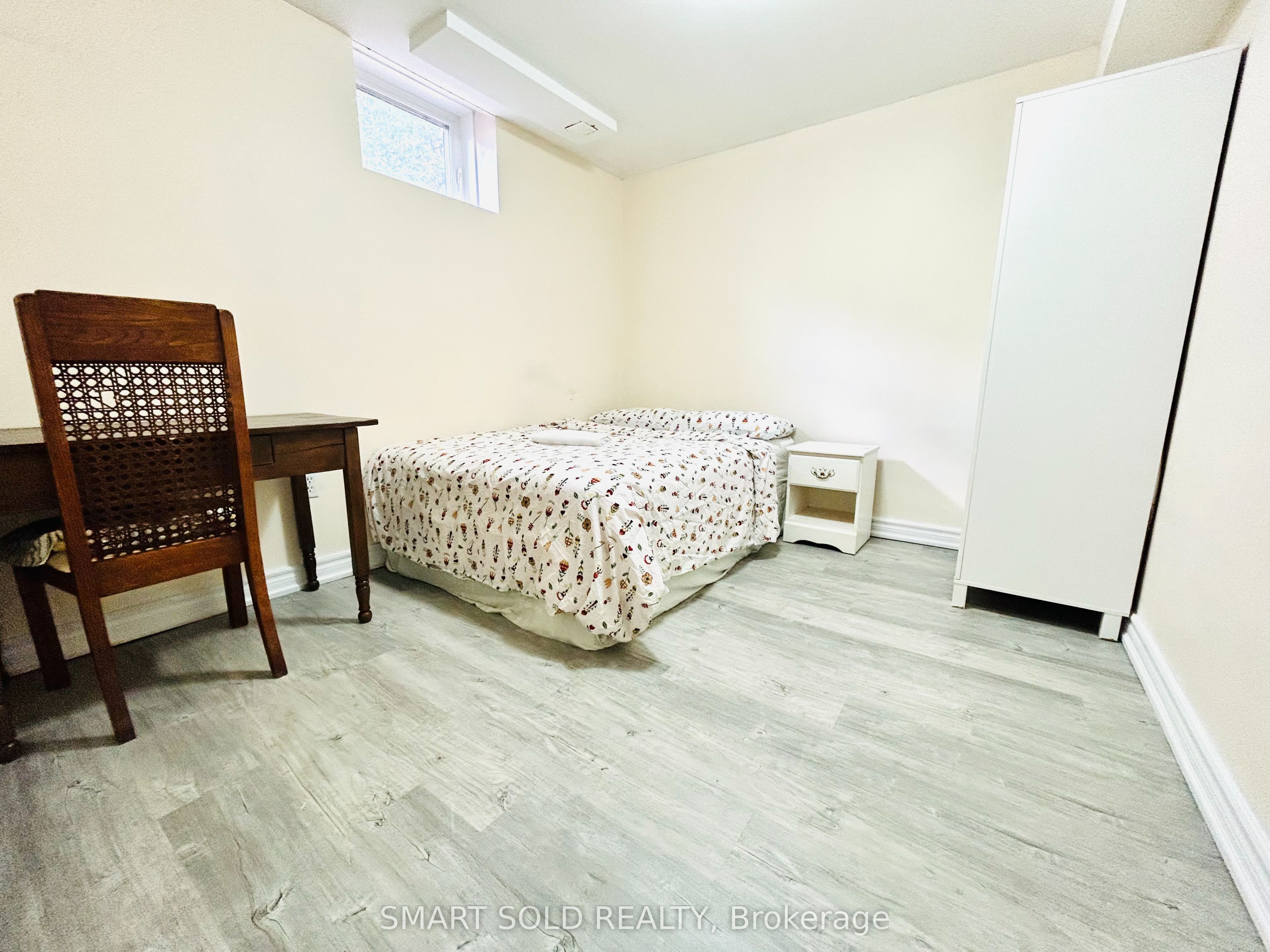 38 challenger Court, Toronto, ON M1C 4Z4