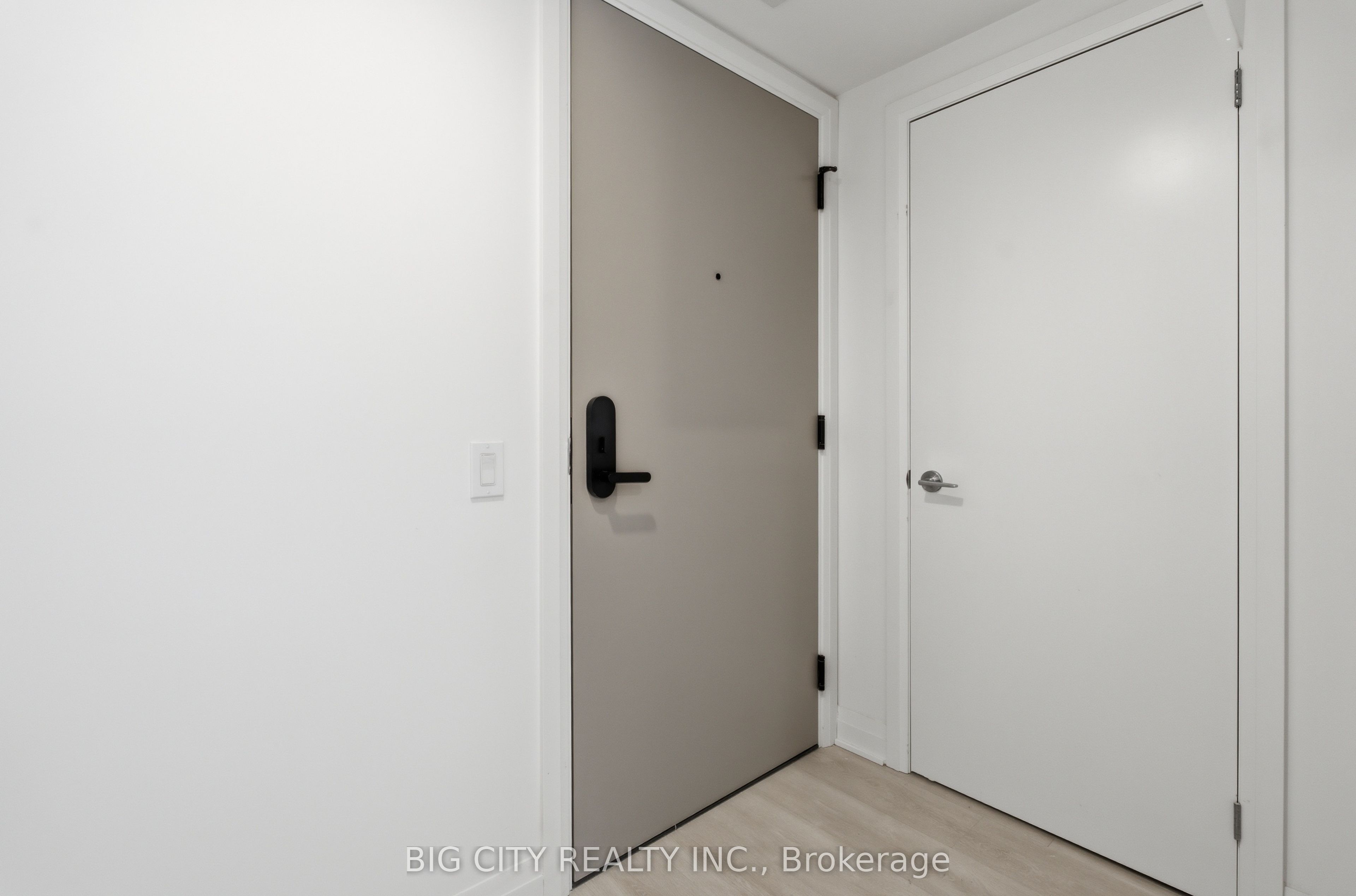 25 Frederick Todd Way 310, Toronto, ON M4G 0C6 photo 3