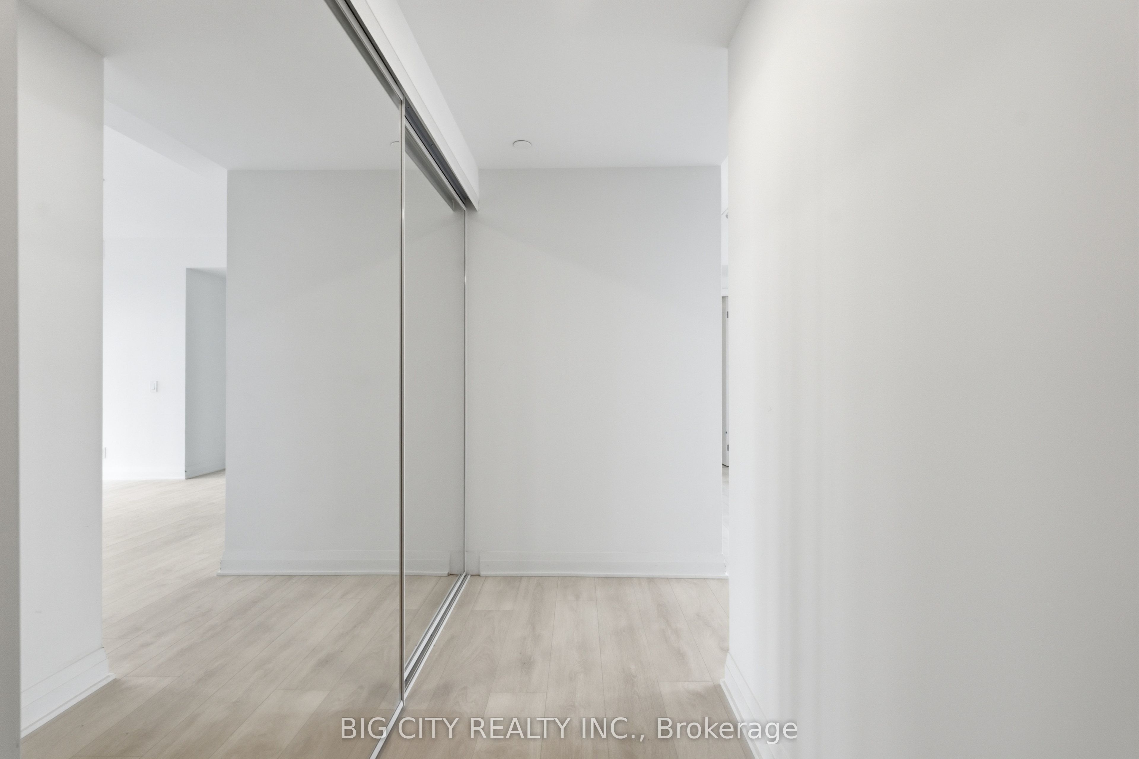 25 Frederick Todd Way 310, Toronto, ON M4G 0C6 photo 4
