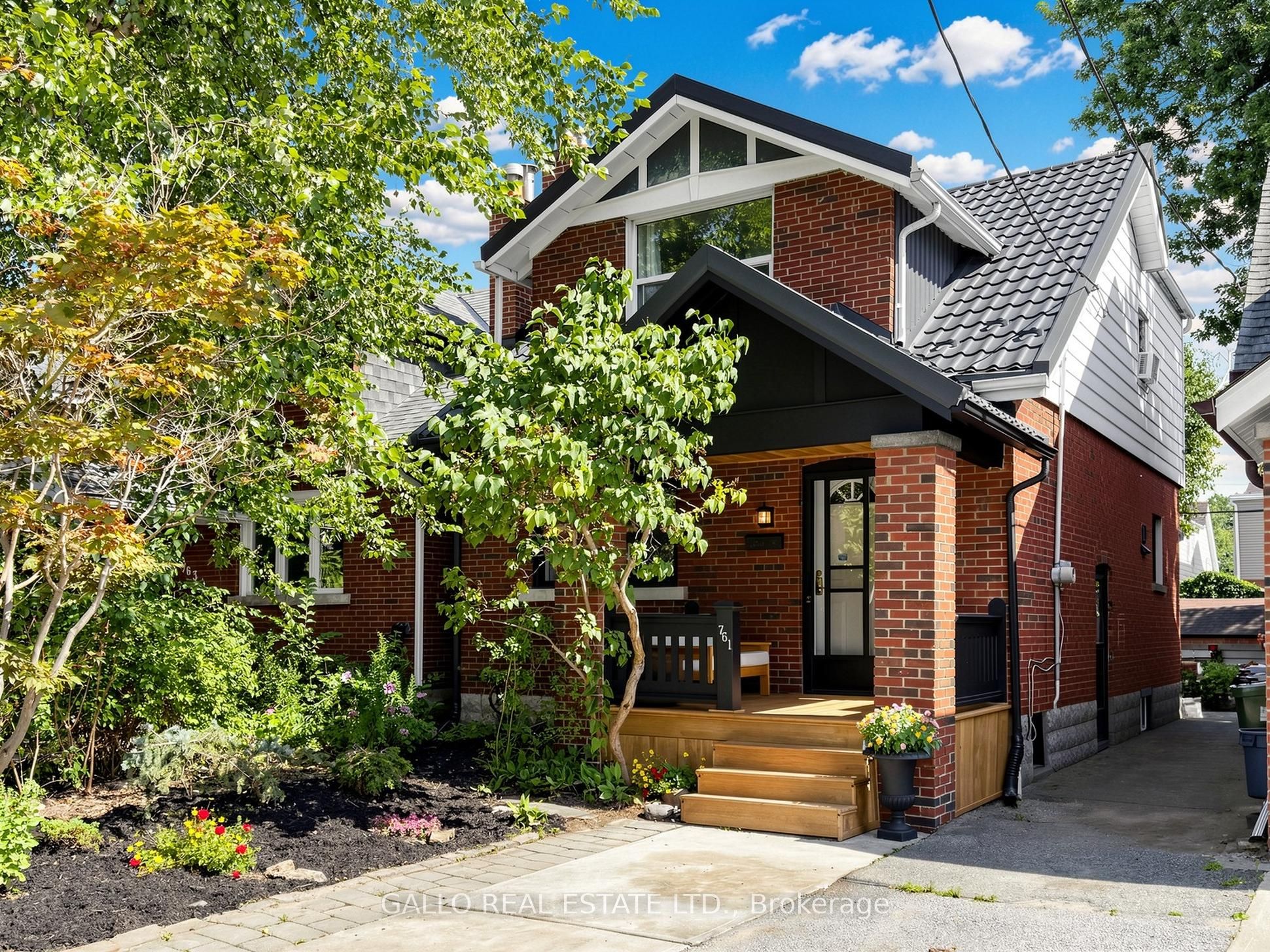 761 Sammon Avenue S, Toronto, ON M4C 2E6