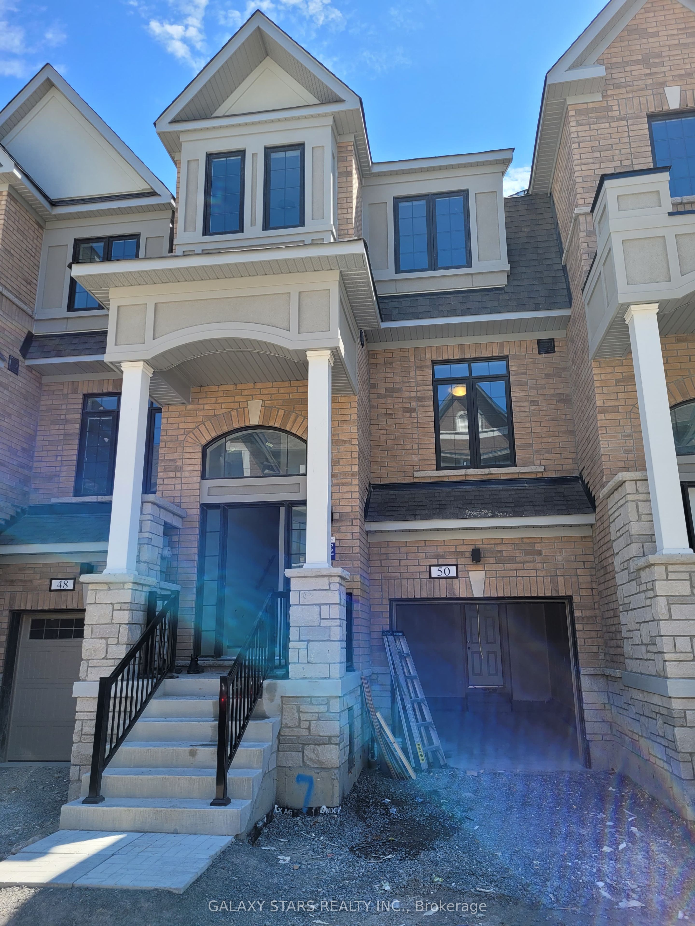 50 Selfridge Way, Whitby, ON L1N 0N9