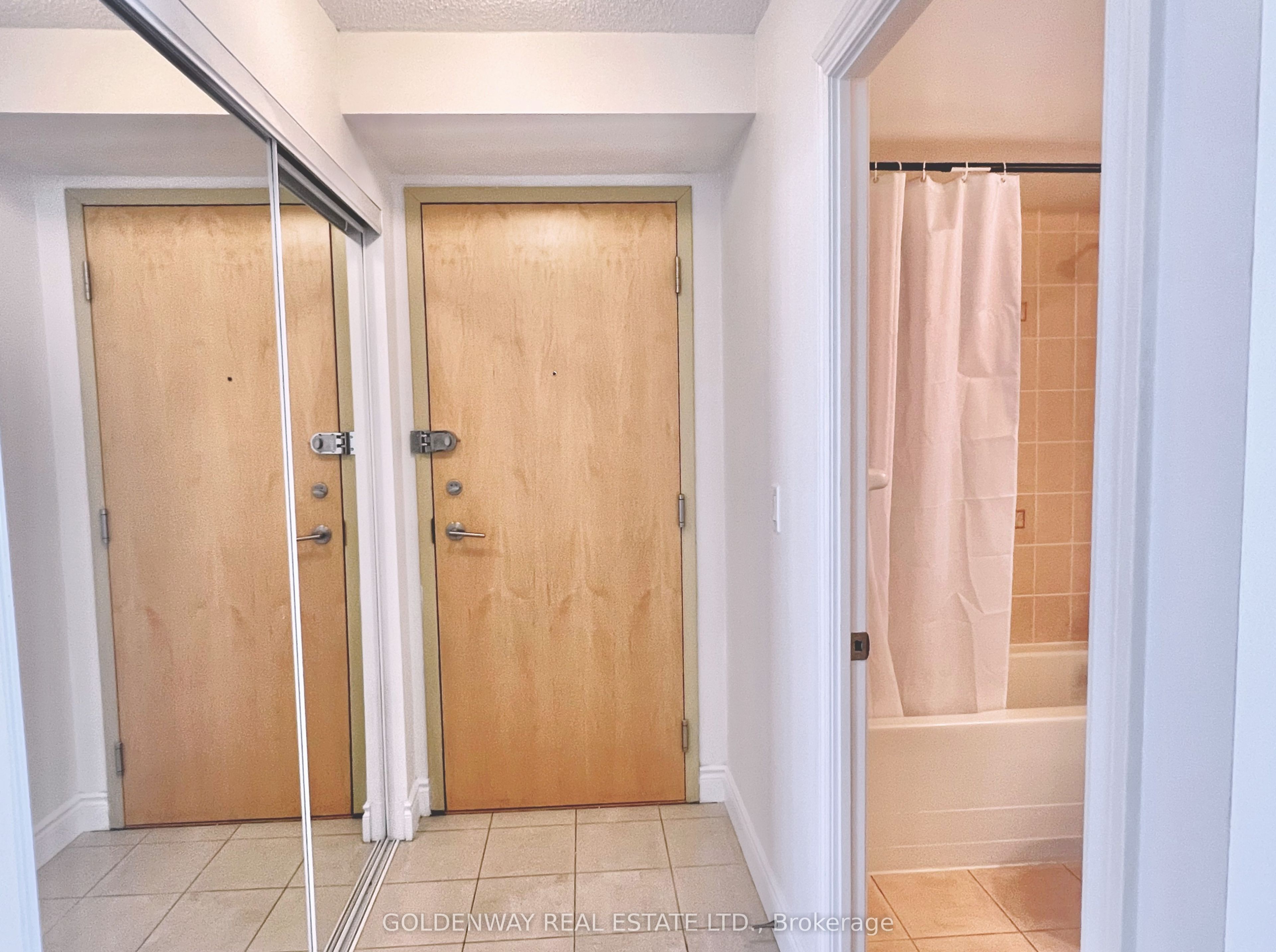 50 Brian Harrison Way 906, Toronto, ON M1P 5J4 photo 4