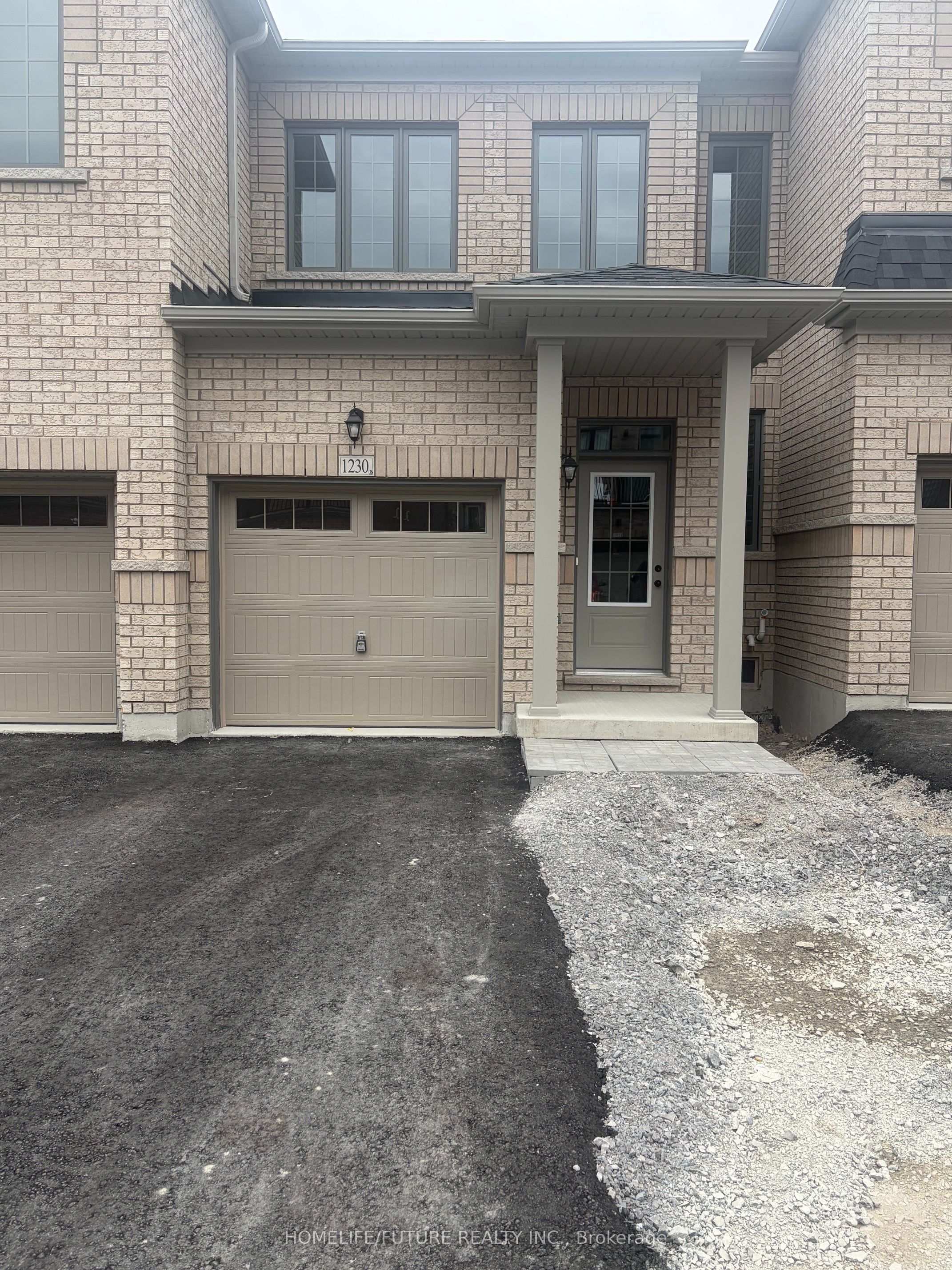 1230 Elizabeth Mackenzie Drive, Pickering, ON L1X 0S2