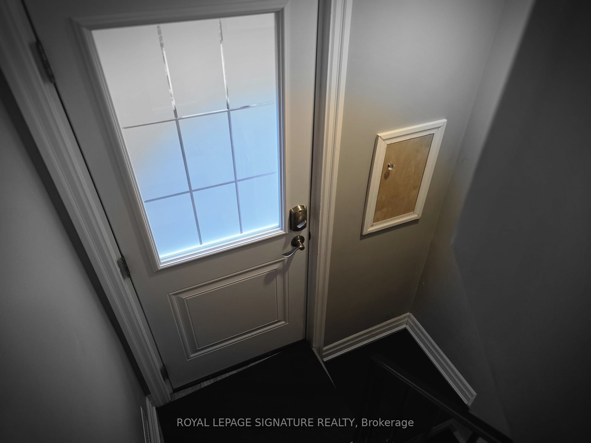141 Phillip Avenue Lower, Toronto, ON M1N 3R6 photo 2